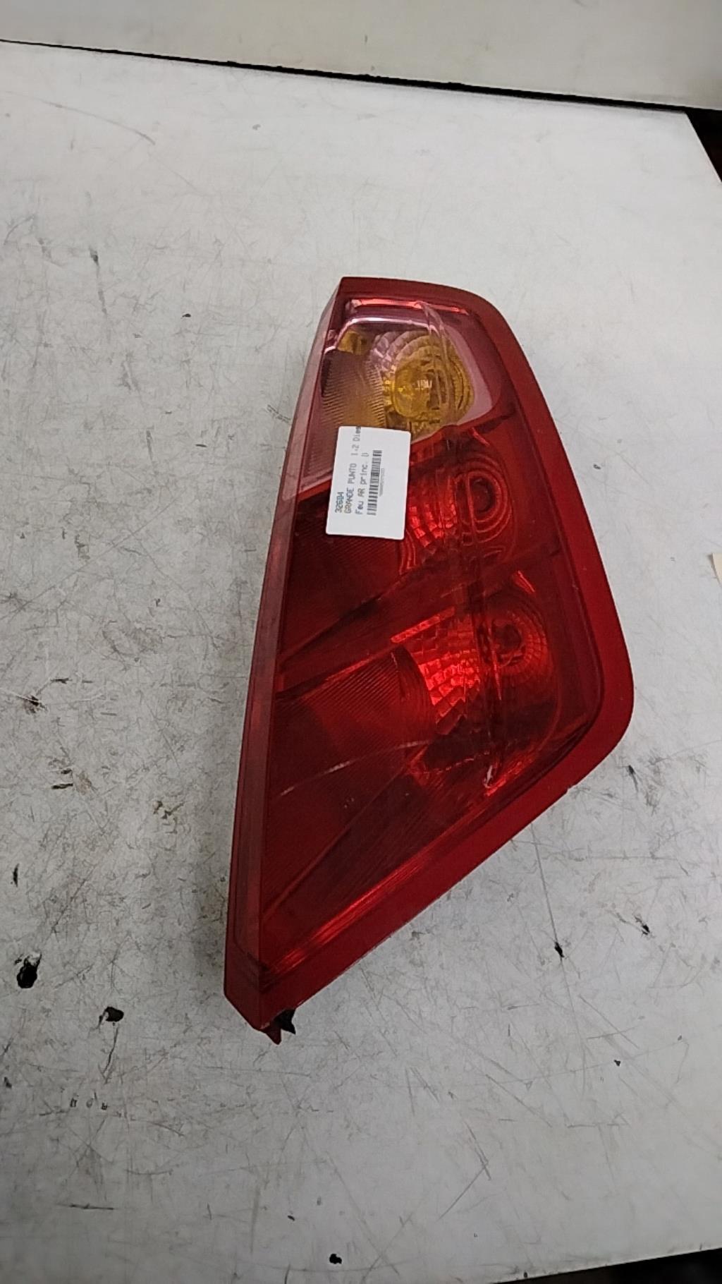 Fanale posteriore principale destro (luci) FIAT GRANDE PUNTO Diésel - 1