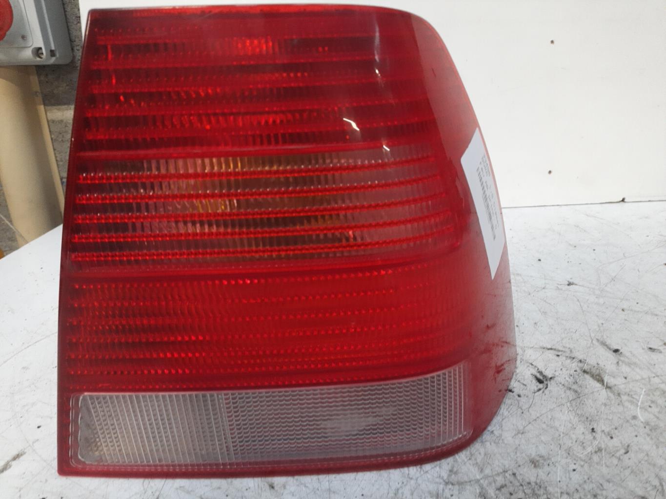 Fanale posteriore principale destro (luci) VOLKSWAGEN BORA Diésel - 1