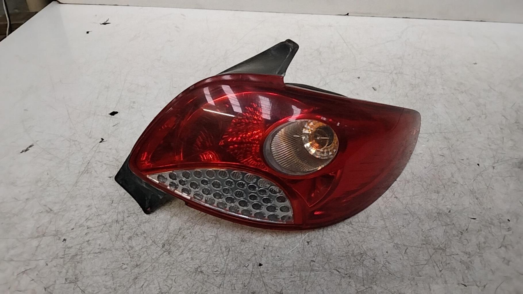 Fanale posteriore principale destro (luci) PEUGEOT 206+ Gasolina - 1