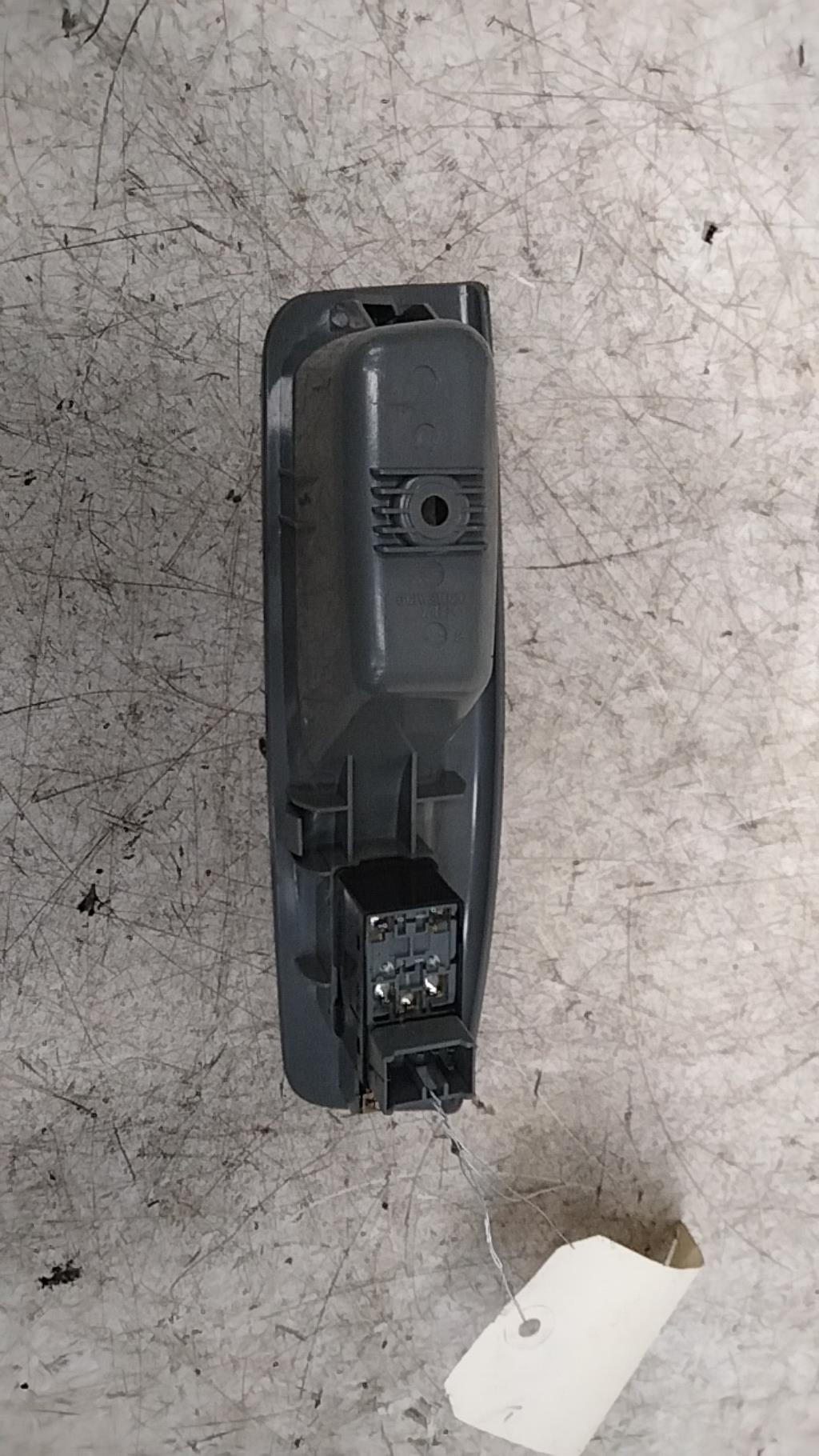 Interruttore lavacristalli posteriore sinistro CHEVROLET LACETTI 1 Gasolina - 1