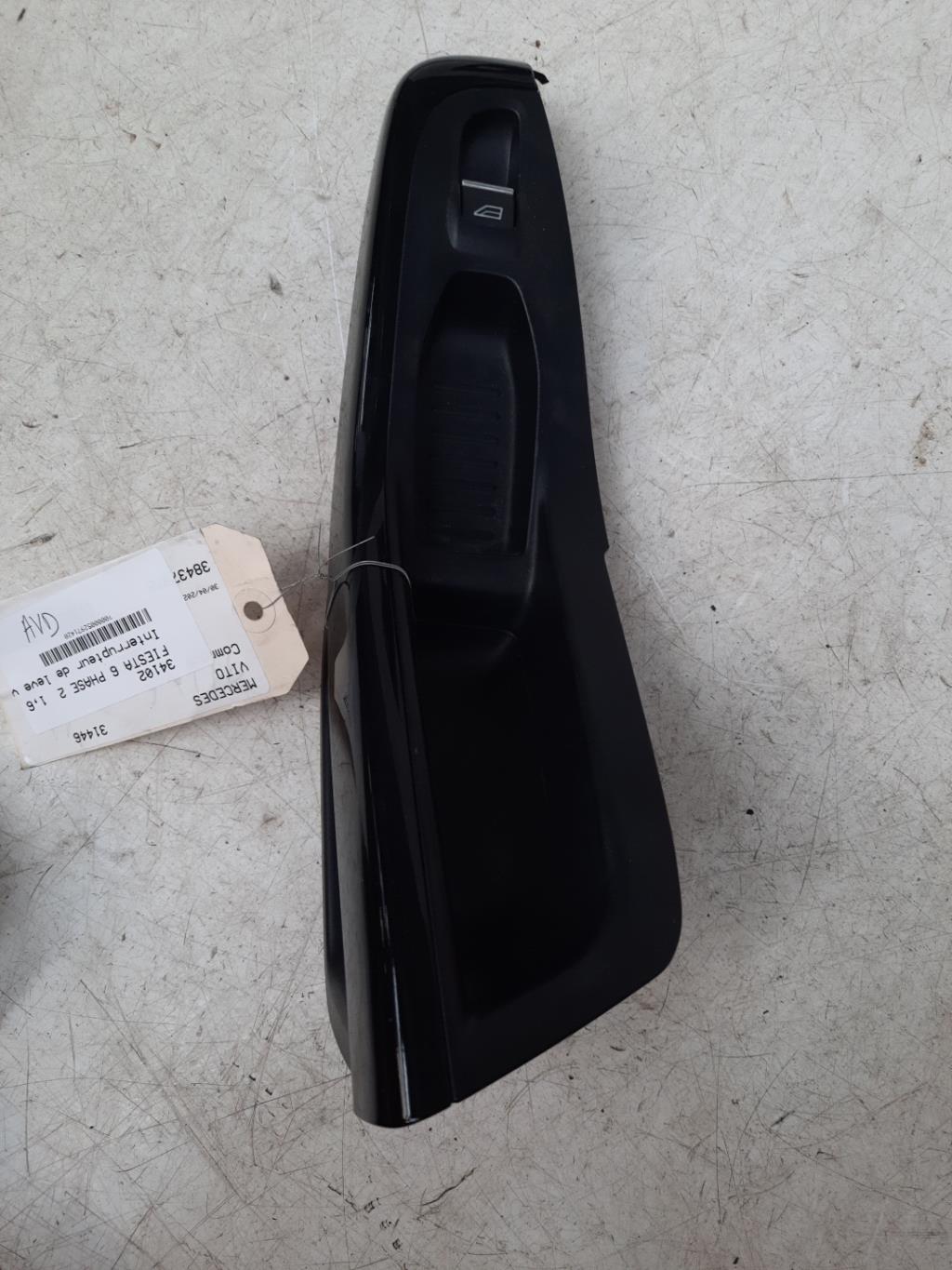 Interruttore lavacristalli anteriore destro FORD FIESTA 6 PHASE 2 Diésel - 1