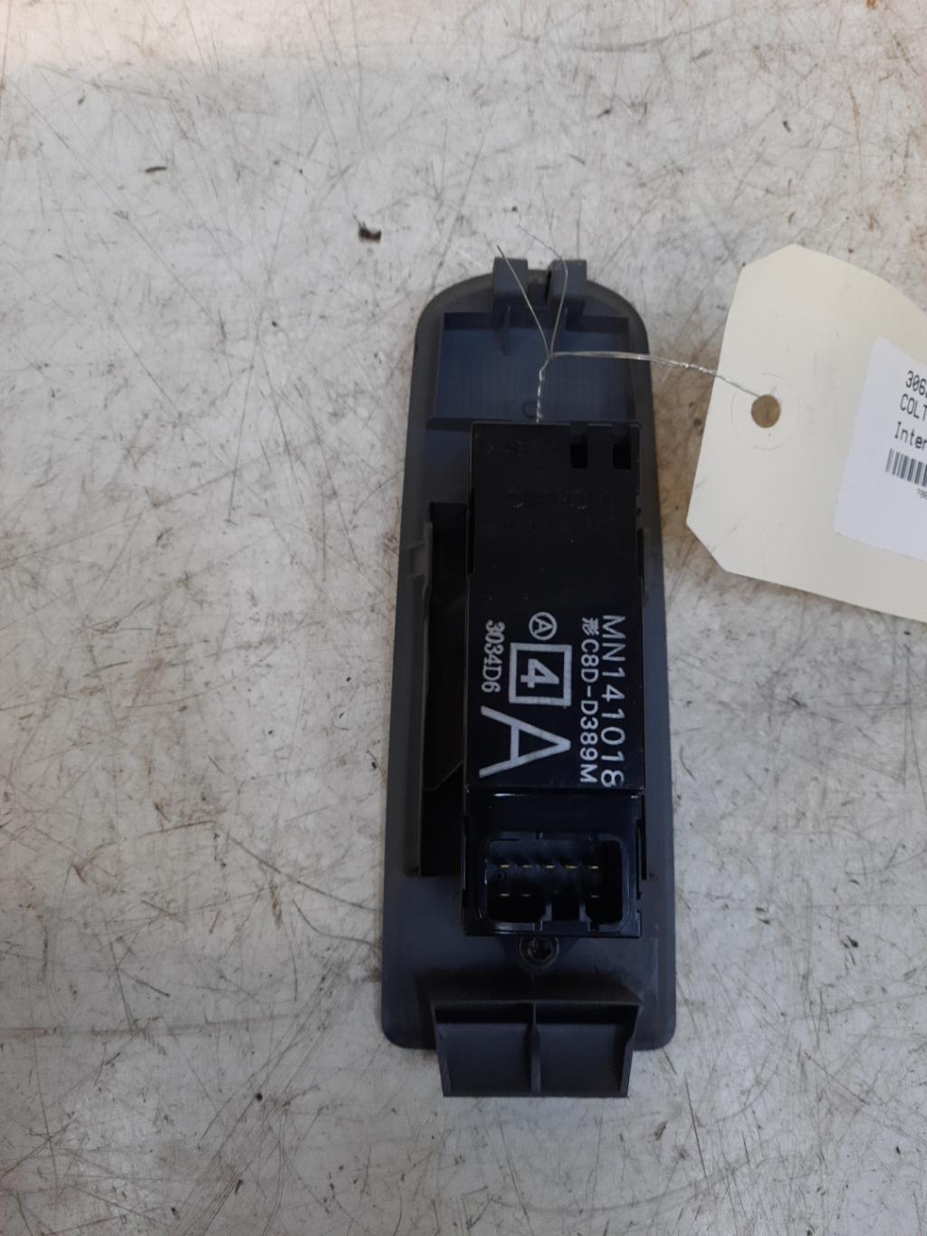 Interruttore lavacristalli anteriore destro MITSUBISHI COLT 6 PHASE 1 Gasolina - 1