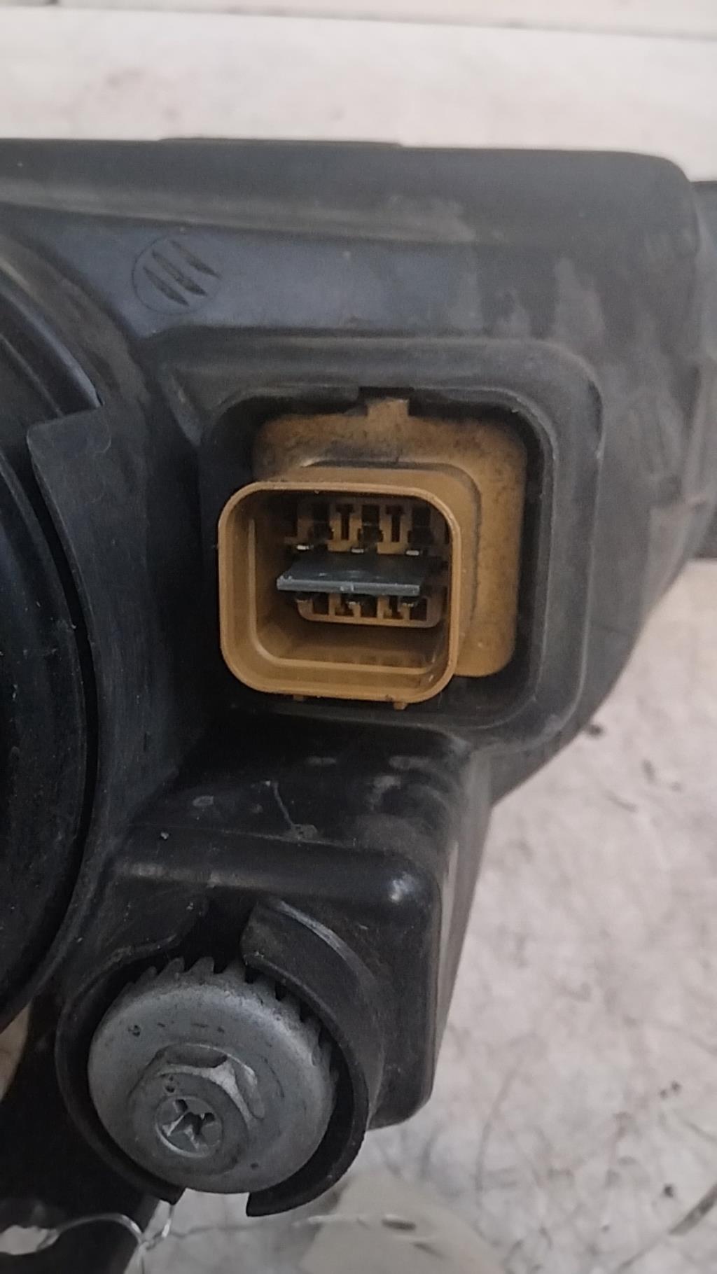 Gruppo ottico anteriore principale destro (luci)(faro) CHEVROLET LACETTI 1 Gasolina - 1