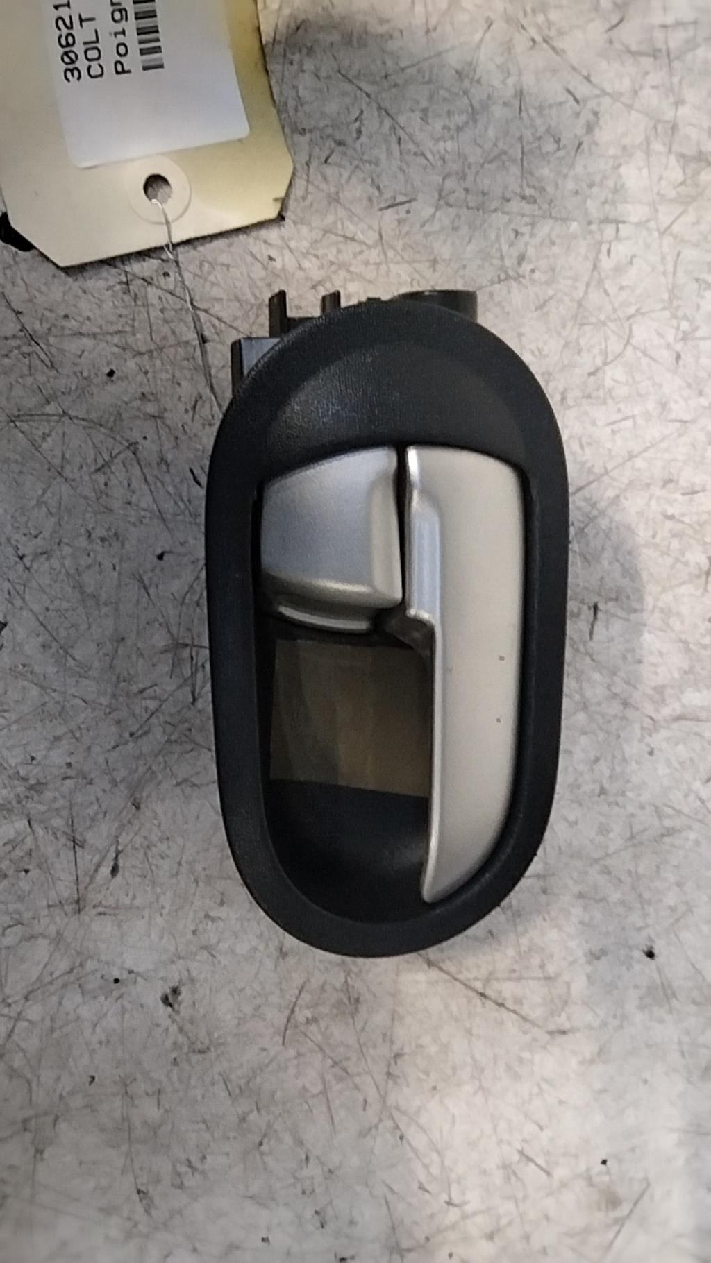 Maniglia interna posteriore destra MITSUBISHI COLT 6 PHASE 1 Gasolina - 1