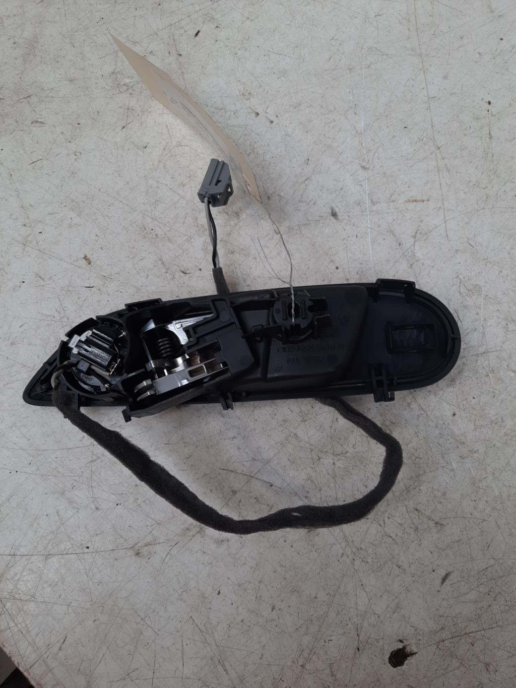 Maniglia interna anteriore destra FORD FIESTA 6 PHASE 2 Diésel - 1