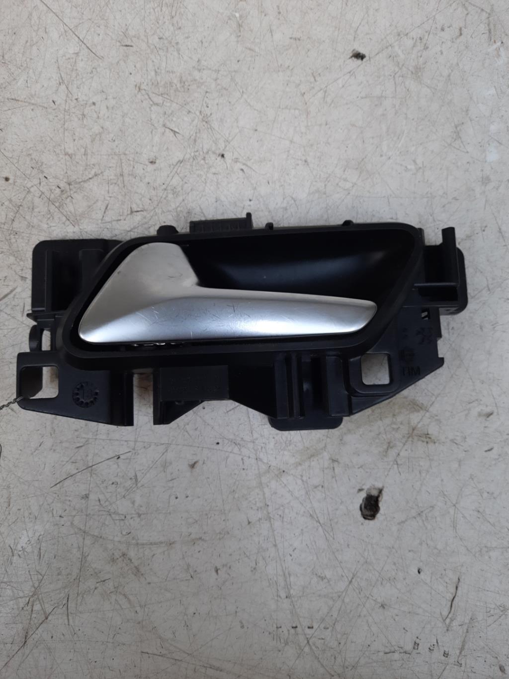 Maniglia interna anteriore sinistra PEUGEOT 308 2 PHASE 1 Diésel - 1