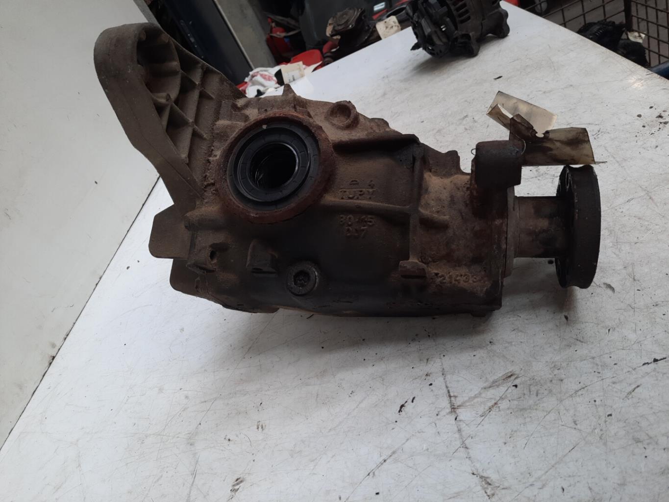 Pont (propulsion) BMW SERIE 7 E38 Essence - 1