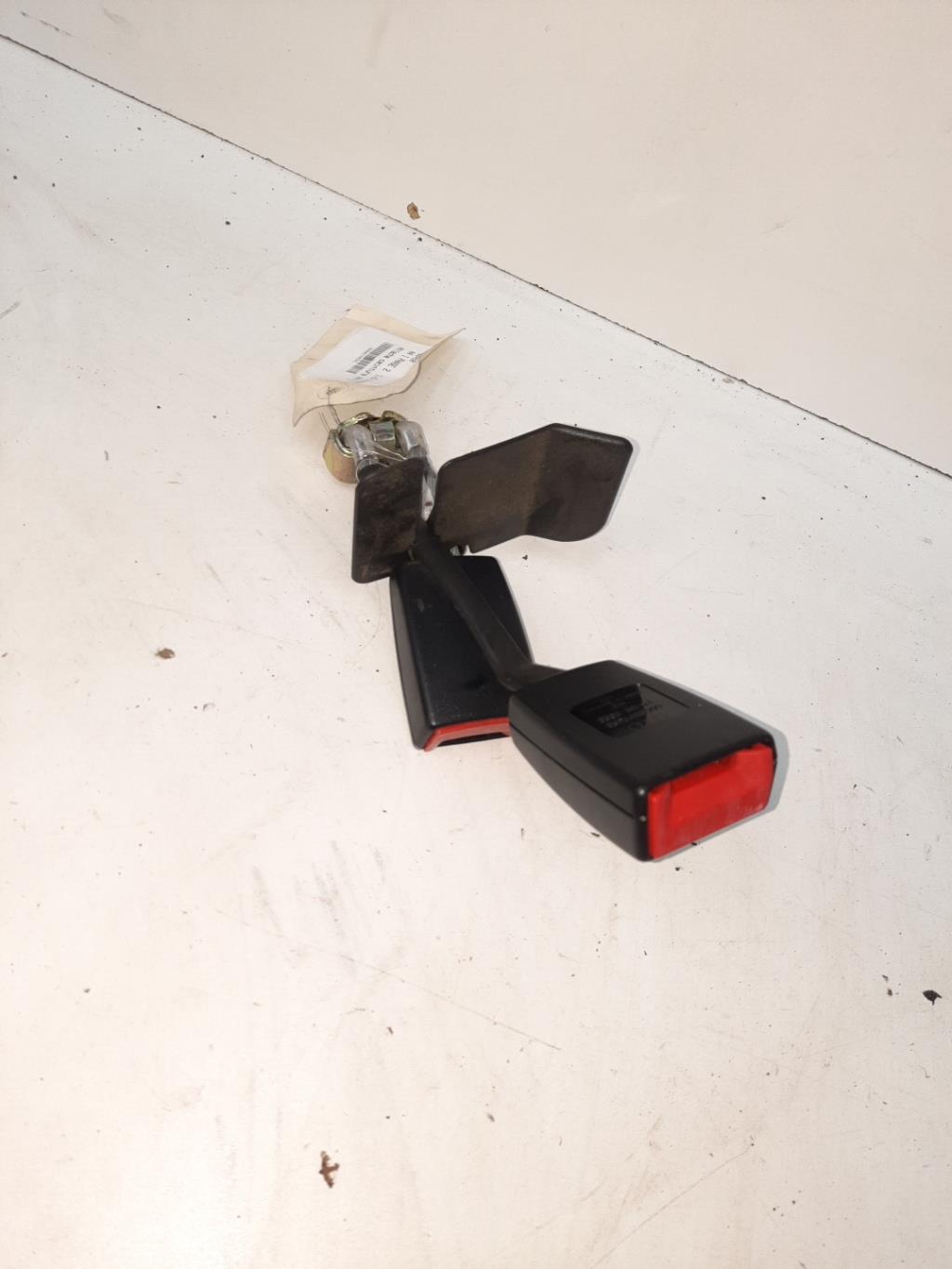 Aggancio cintura sicurezza posteriore sinistro AUDI A4 1 PHASE 2 Diésel - 1