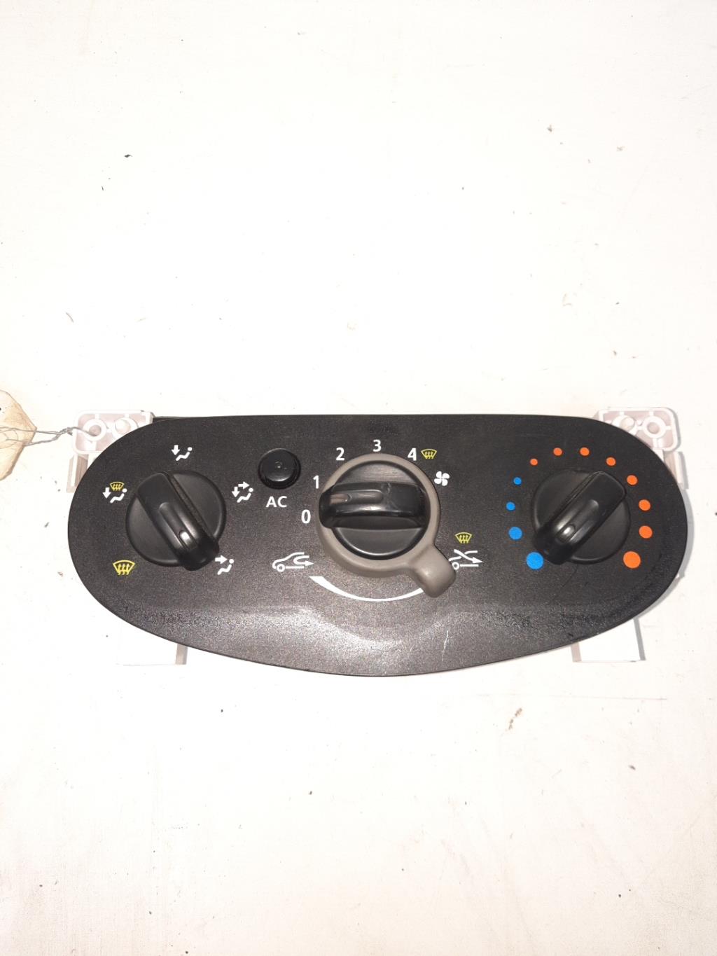 Commande chauffage DACIA LOGAN MCV 1 PHASE 1 BREAK Diesel - 1