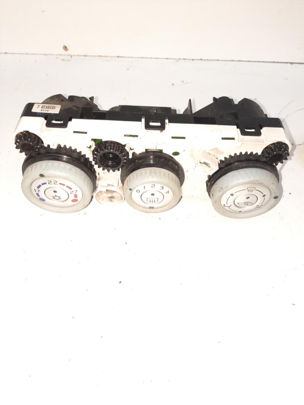 Commande chauffage MITSUBISHI COLT 6 PHASE 1 Essence - 1