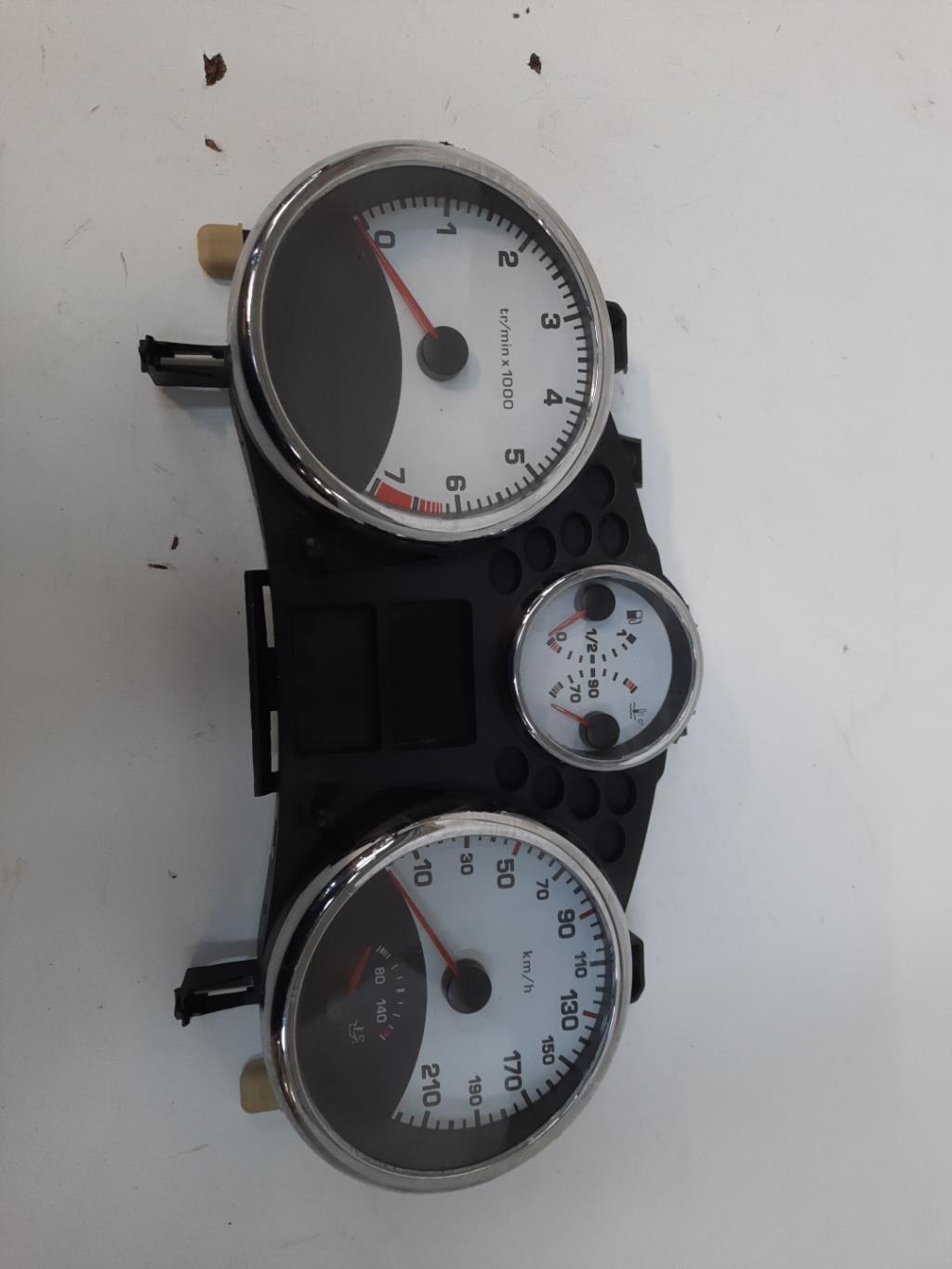 Compteur PEUGEOT 207 PHASE 1 Essence - 1