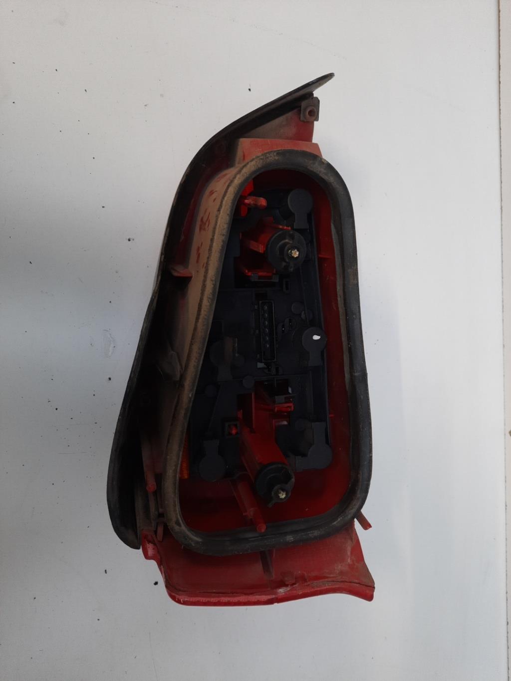 Fanale posteriore principale destro (luci) PEUGEOT 106 PHASE 2  - 1