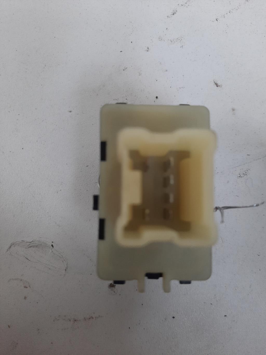 Interruttore lavacristalli anteriore sinistro DACIA LOGAN 2 MCV PHASE 1 BREAK Gasolina - 1