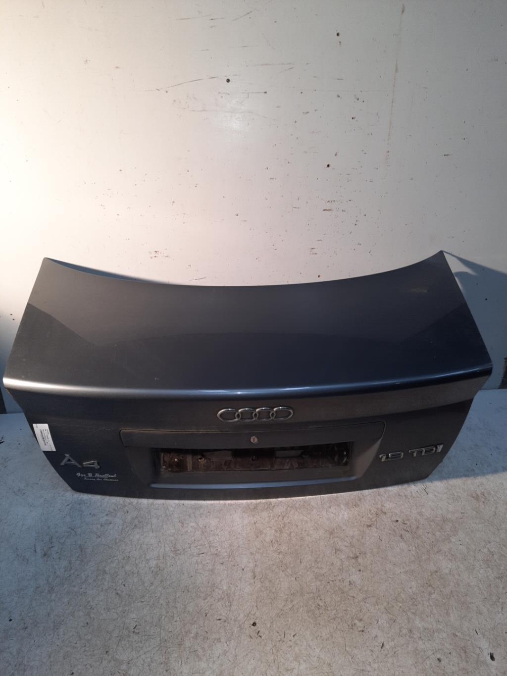 Malle/Hayon arriere AUDI A4 1 PHASE 2 Diesel - 1