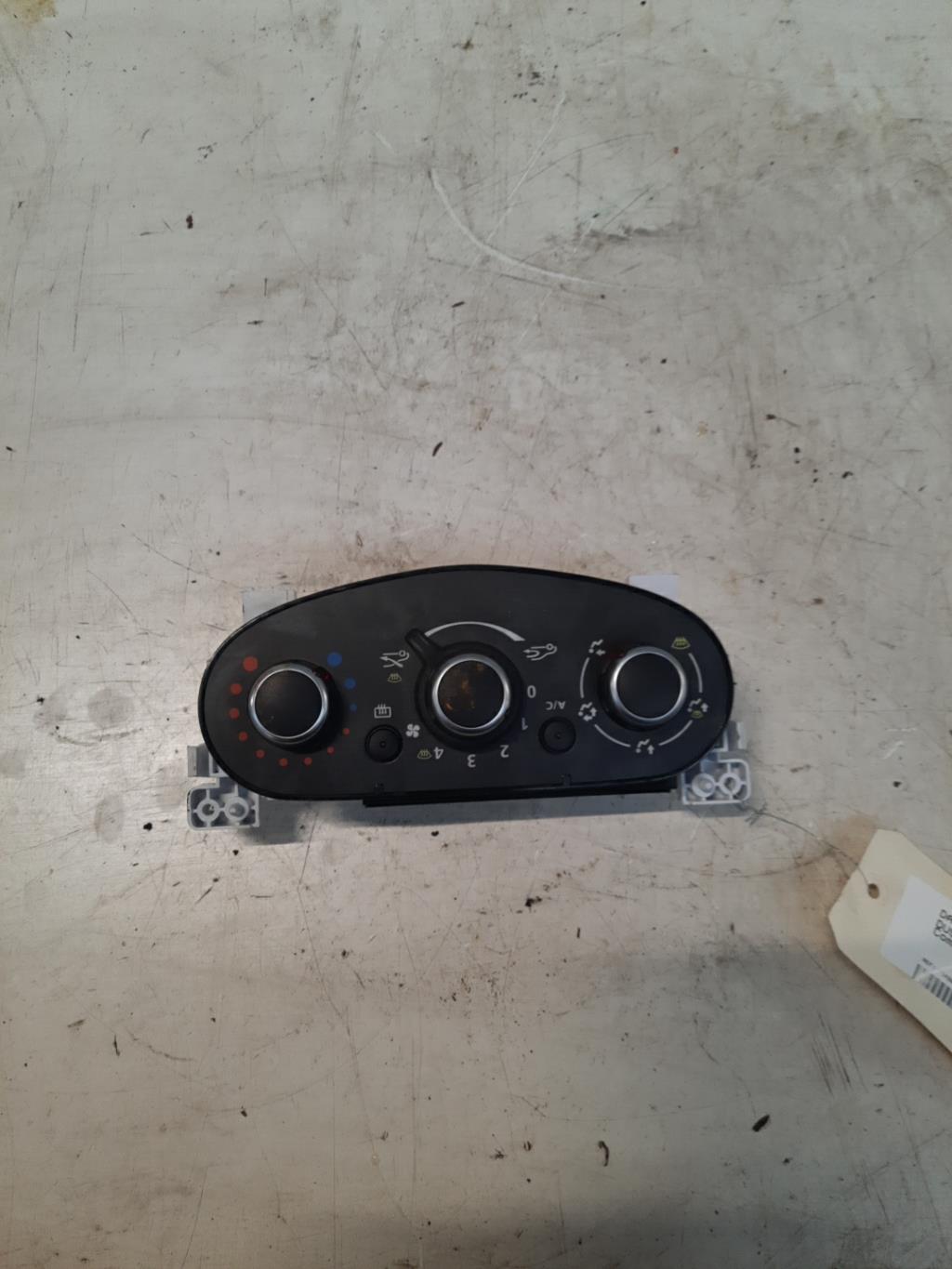 Commande chauffage DACIA DUSTER 1 PHASE 2 Diesel - 1