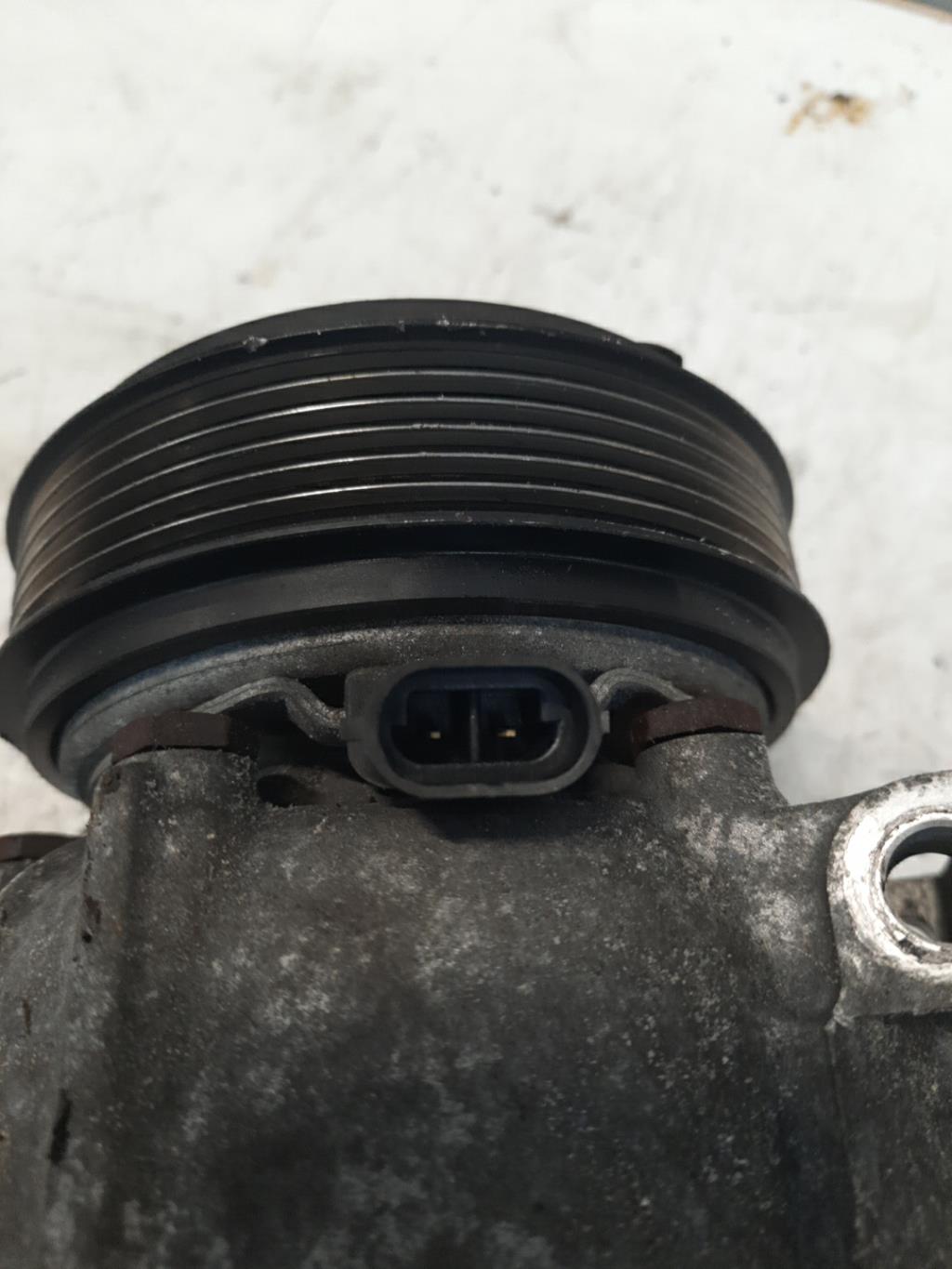 Compresseur clim RENAULT LAGUNA 2 PHASE 1 BREAK Essence - 1