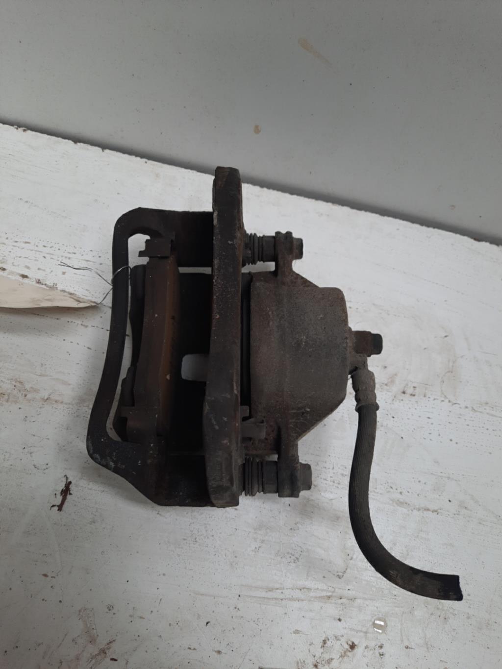 Pinza freni anteriore destra HYUNDAI TUCSON 1 Diésel - 1