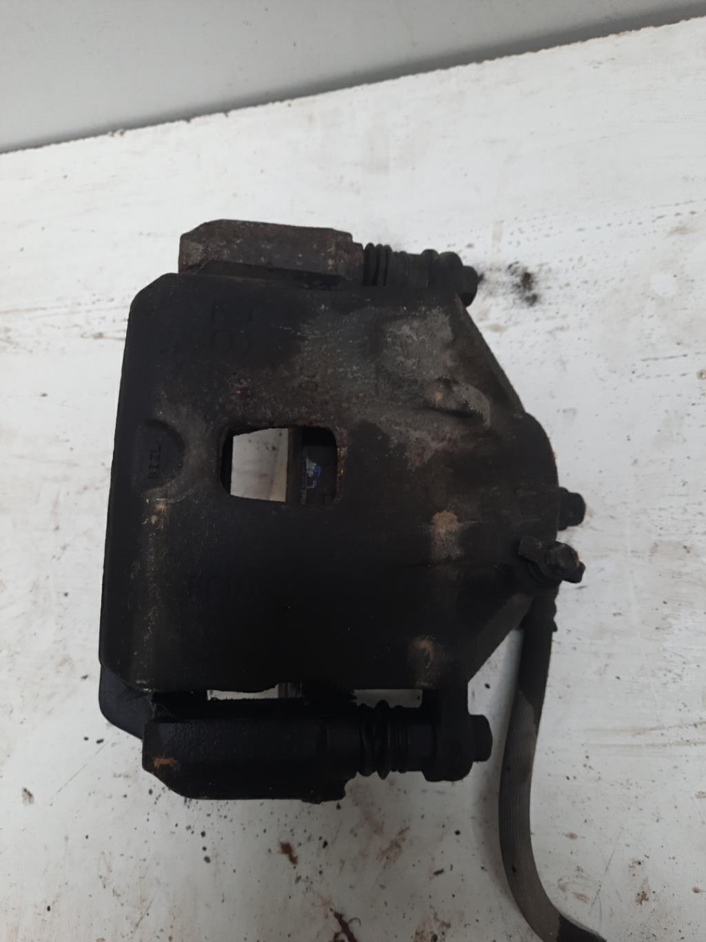 Pinza freni anteriore sinistra HYUNDAI TUCSON 1 Diésel - 1