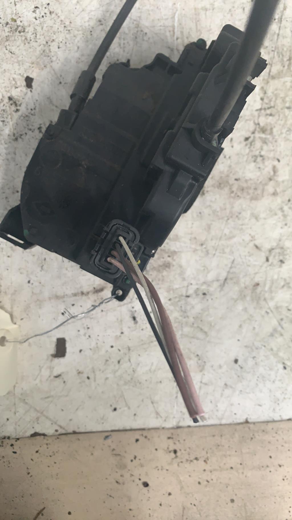Chiusura centralizzata anteriore destra RENAULT CLIO 3 PHASE 1 Diésel - 1