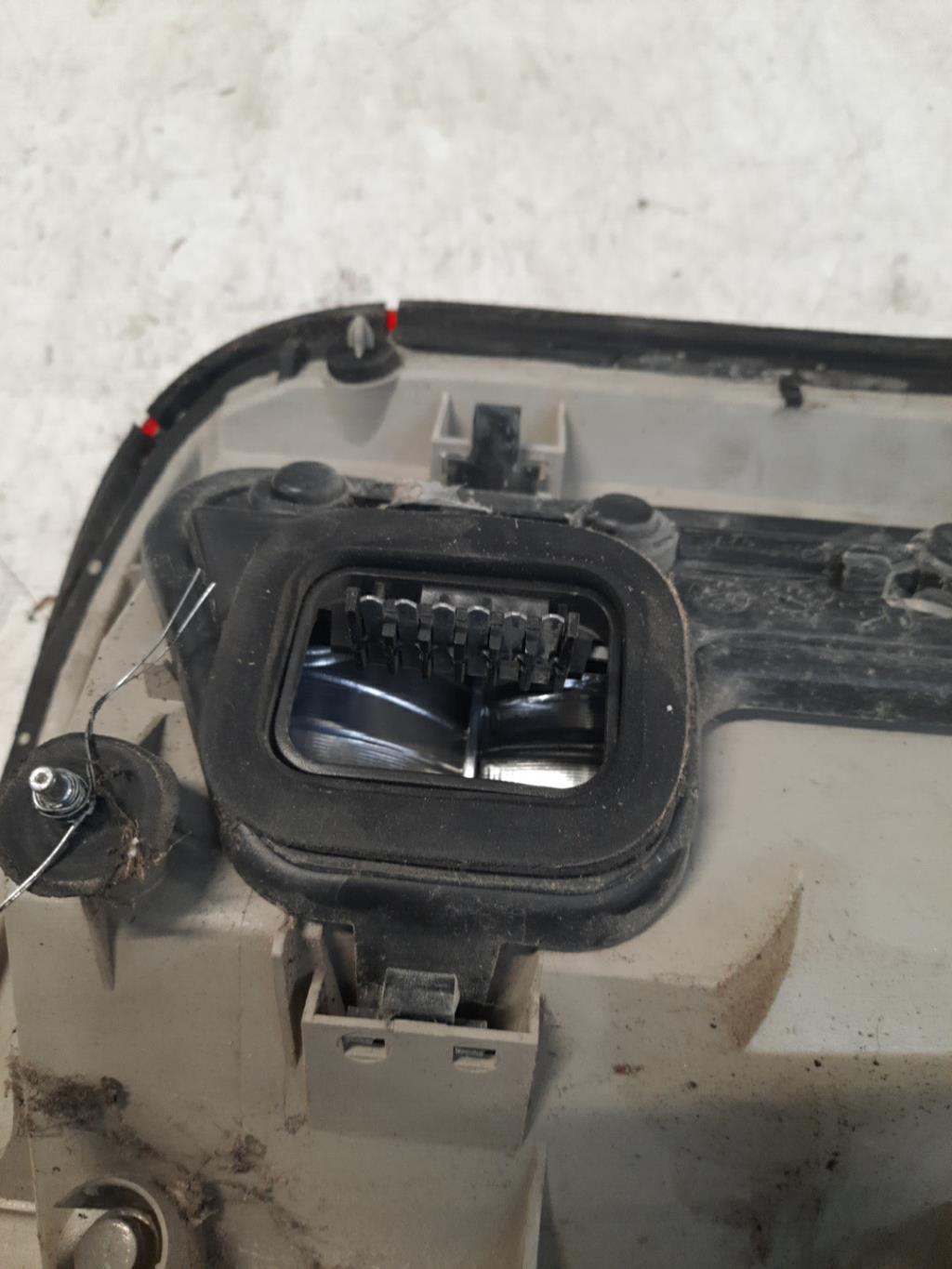 Fanale posteriore principale destro (luci) OPEL ZAFIRA A PHASE 1 Gasolina - 1