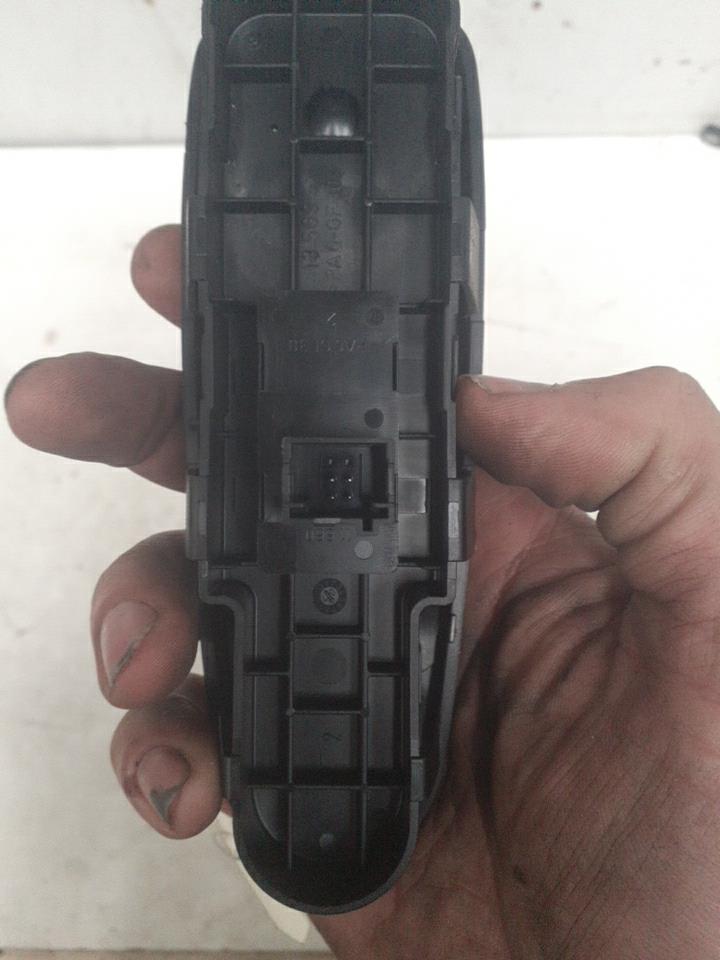 Interruttore lavacristalli posteriore destro CITROEN C4 GRAND PICASSO 1 Diésel - 1