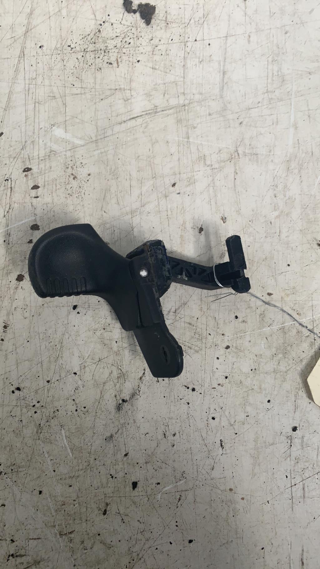 Maniglia portiera anteriore sinistra RENAULT TWINGO 1 PHASE 1 Gasolina - 1