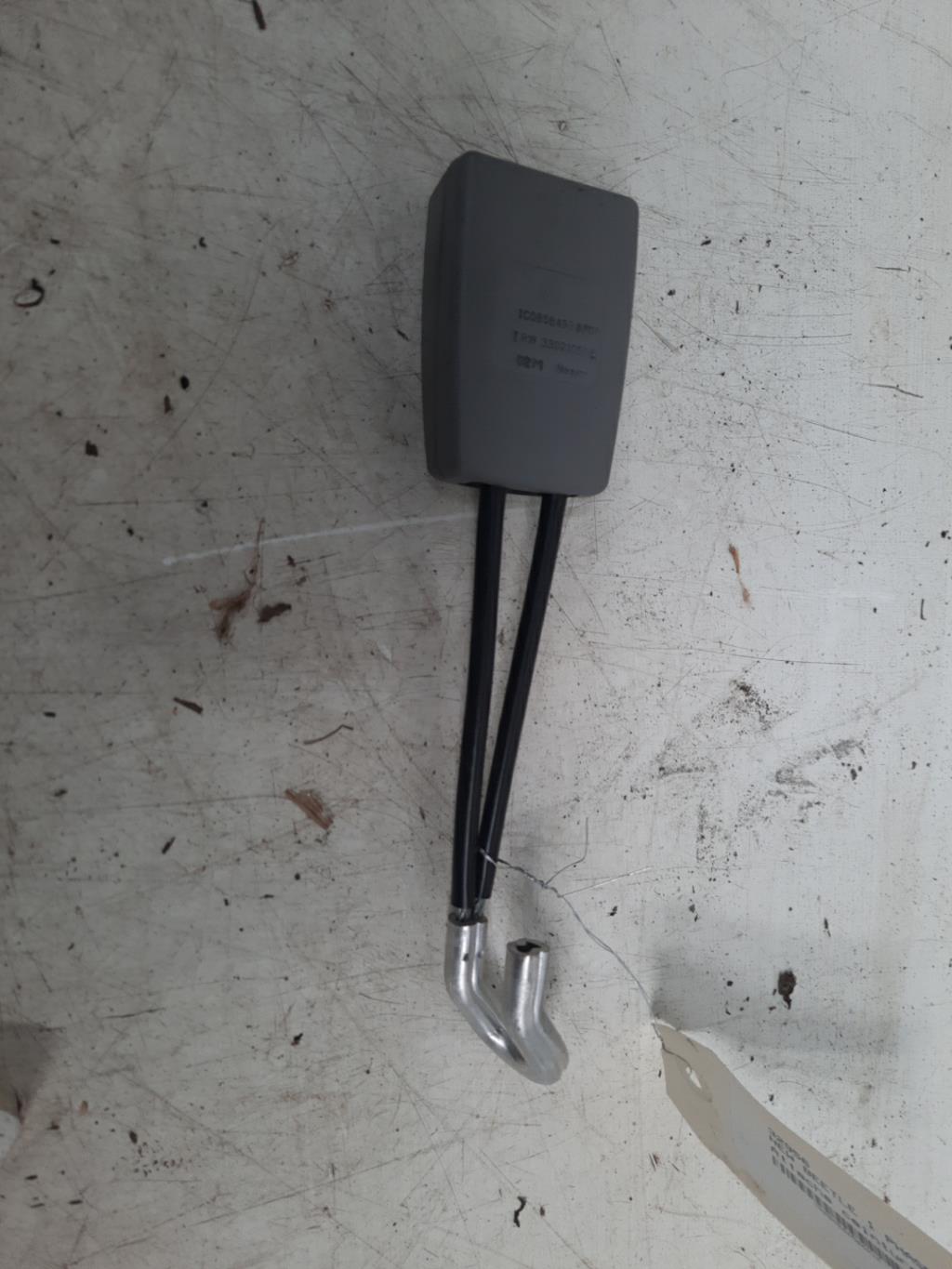 Aggancio cintura sicurezza posteriore sinistro VOLKSWAGEN NEW BEETLE 1 PHASE 1 Gasolina - 1