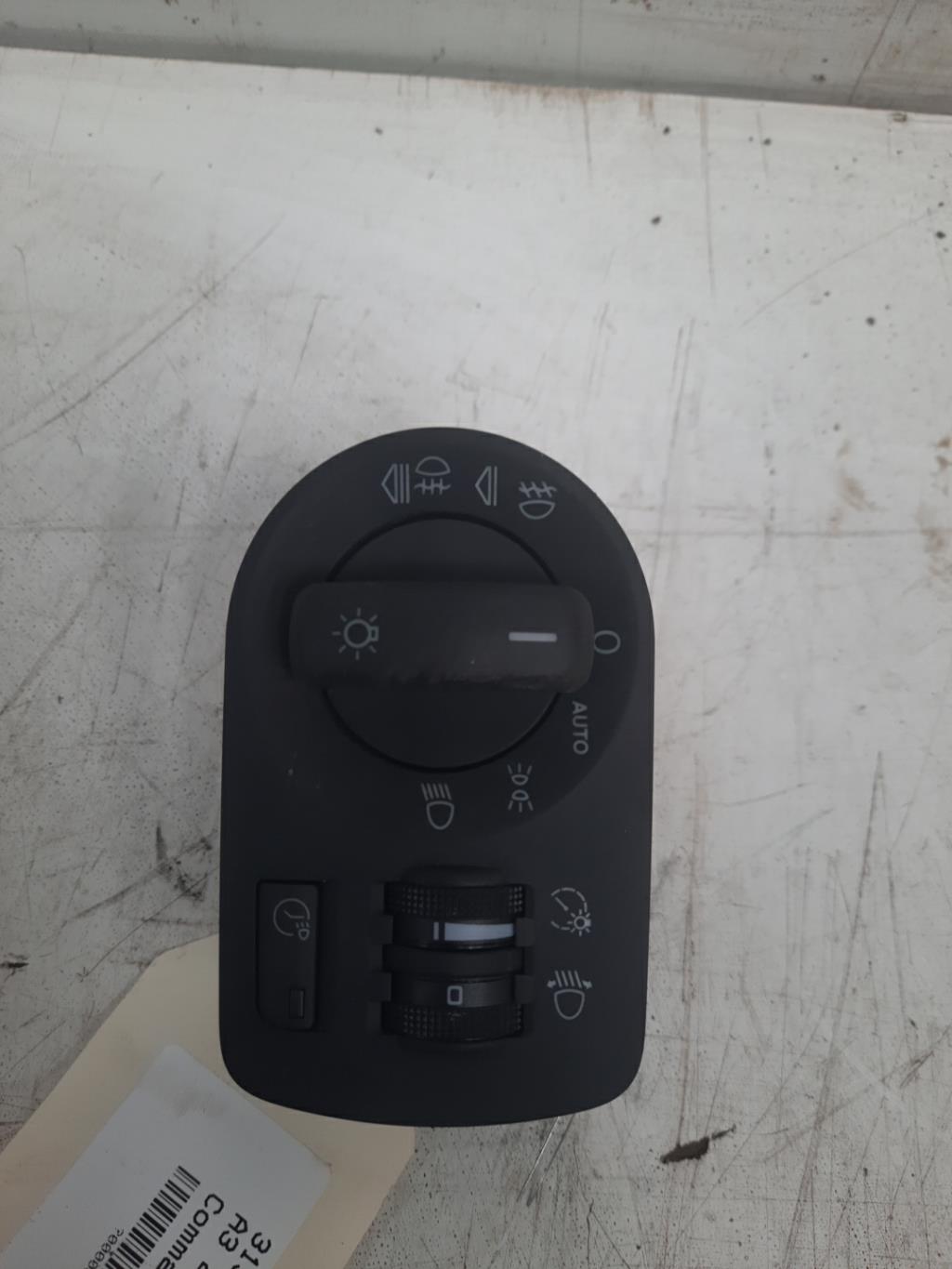 Commande de phare AUDI A3 2 PHASE 1 Diesel - 1