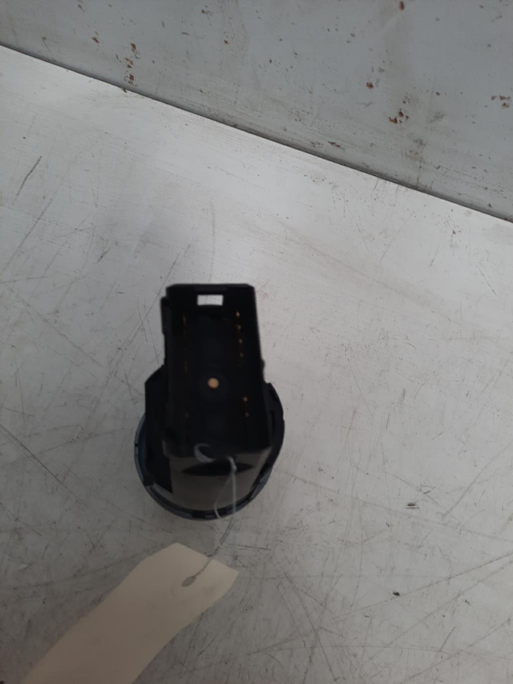 Commande de phare VOLKSWAGEN NEW BEETLE 1 PHASE 1 Essence - 1