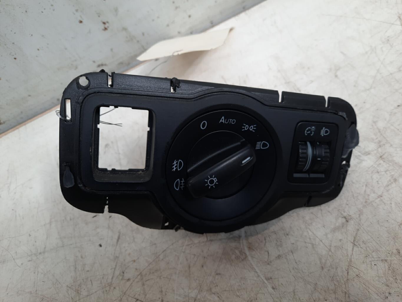 Commande de phare VOLKSWAGEN PASSAT 5 BREAK Diesel - 1