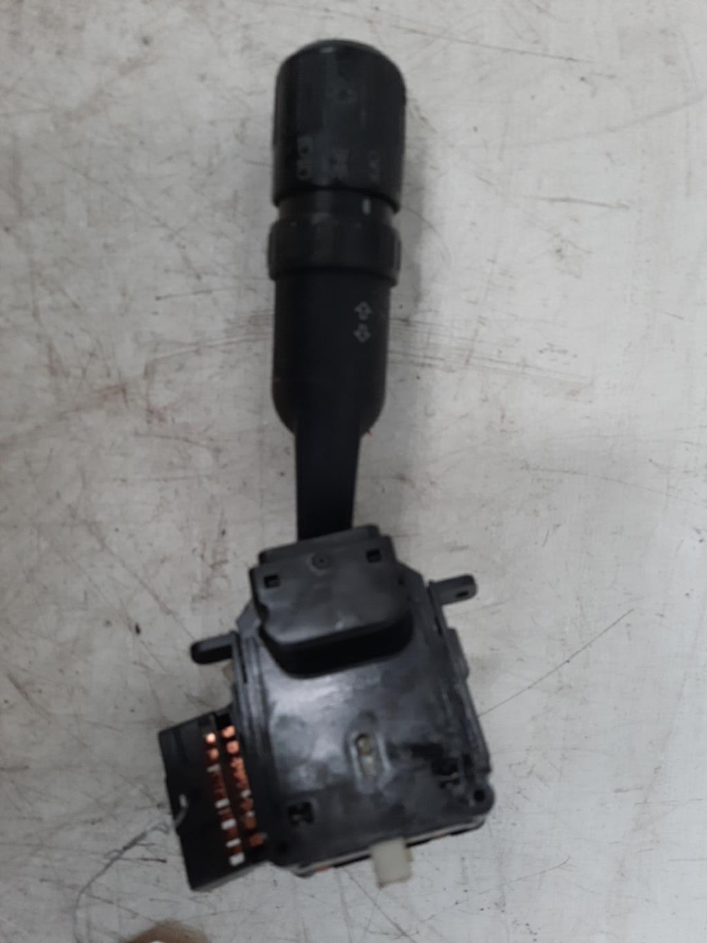 Commodo phare HYUNDAI COUPE 2 PHASE 1 Essence - 1