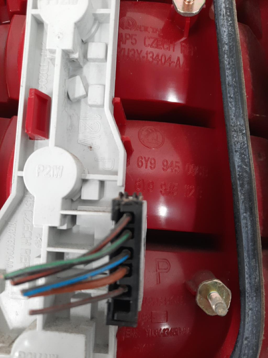 Fanale posteriore principale destro (luci) SKODA FABIA 1  - 1