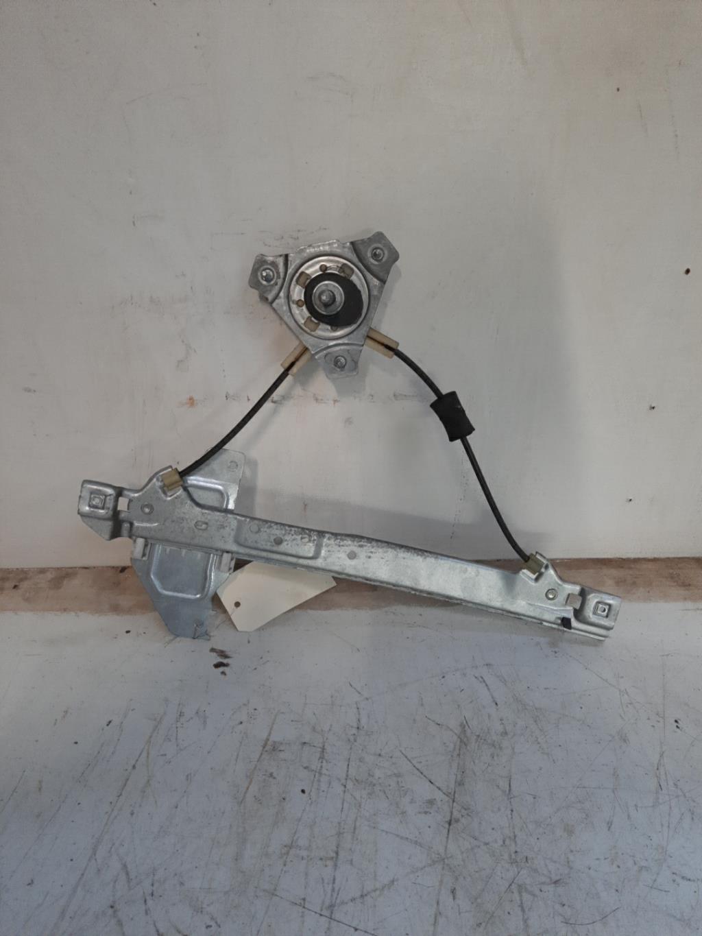 Alzacristalli manuale posteriore destro CITROEN C3 2 PHASE 1 Diésel - 1