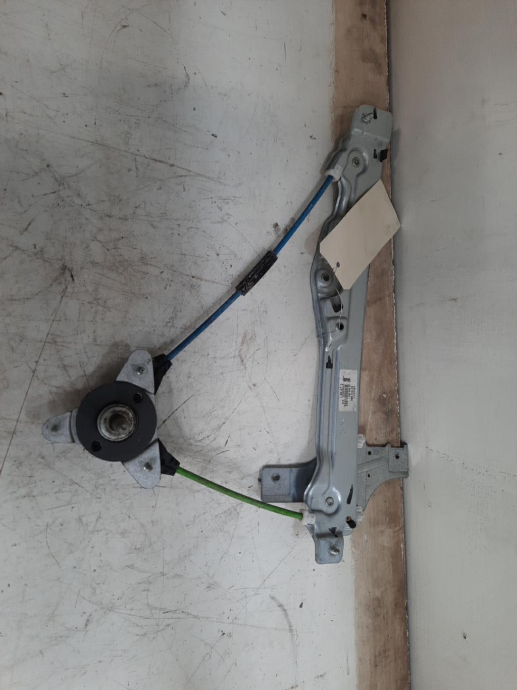 Alzacristalli manuale posteriore destro PEUGEOT 208 1 PHASE 1 Gasolina - 1