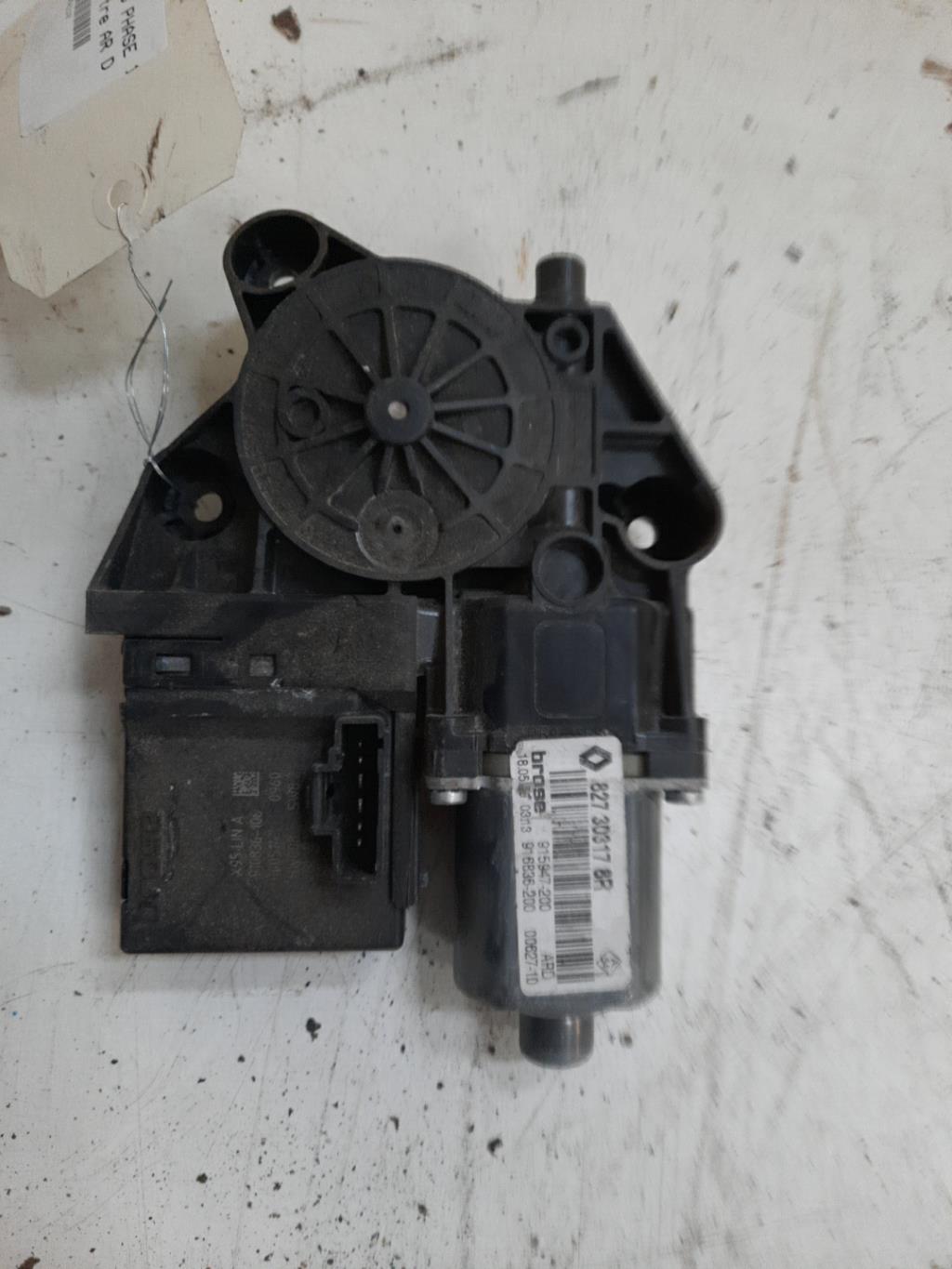 Motore alzacristalli posteriore destro RENAULT GRAND SCENIC 3 PHASE 1 Diésel - 1