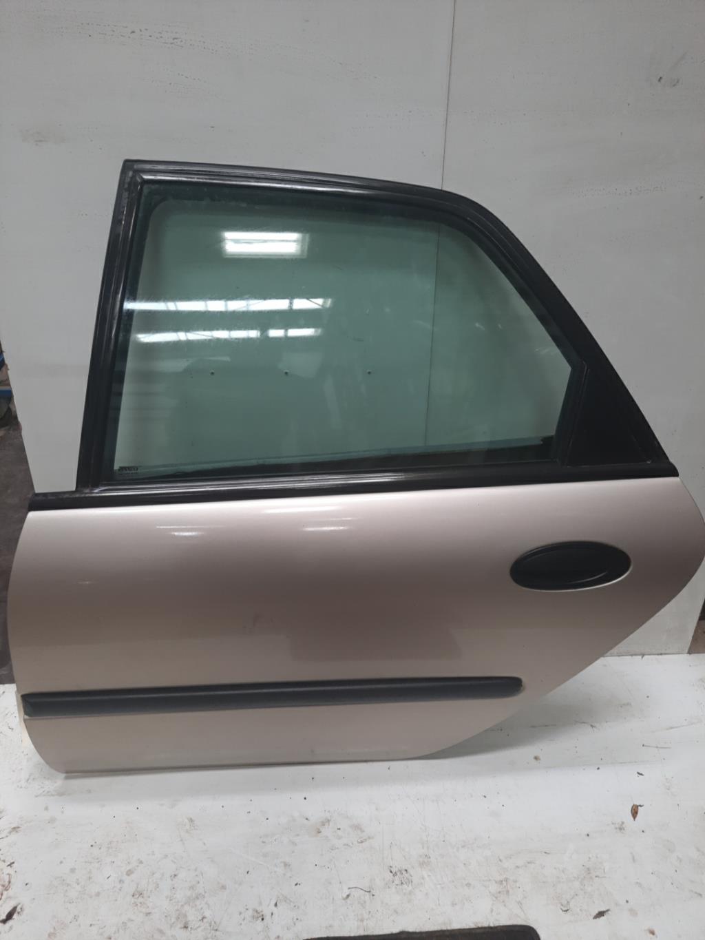 Portiera posteriore sinistra RENAULT LAGUNA 1 PHASE 2 Diésel - 1