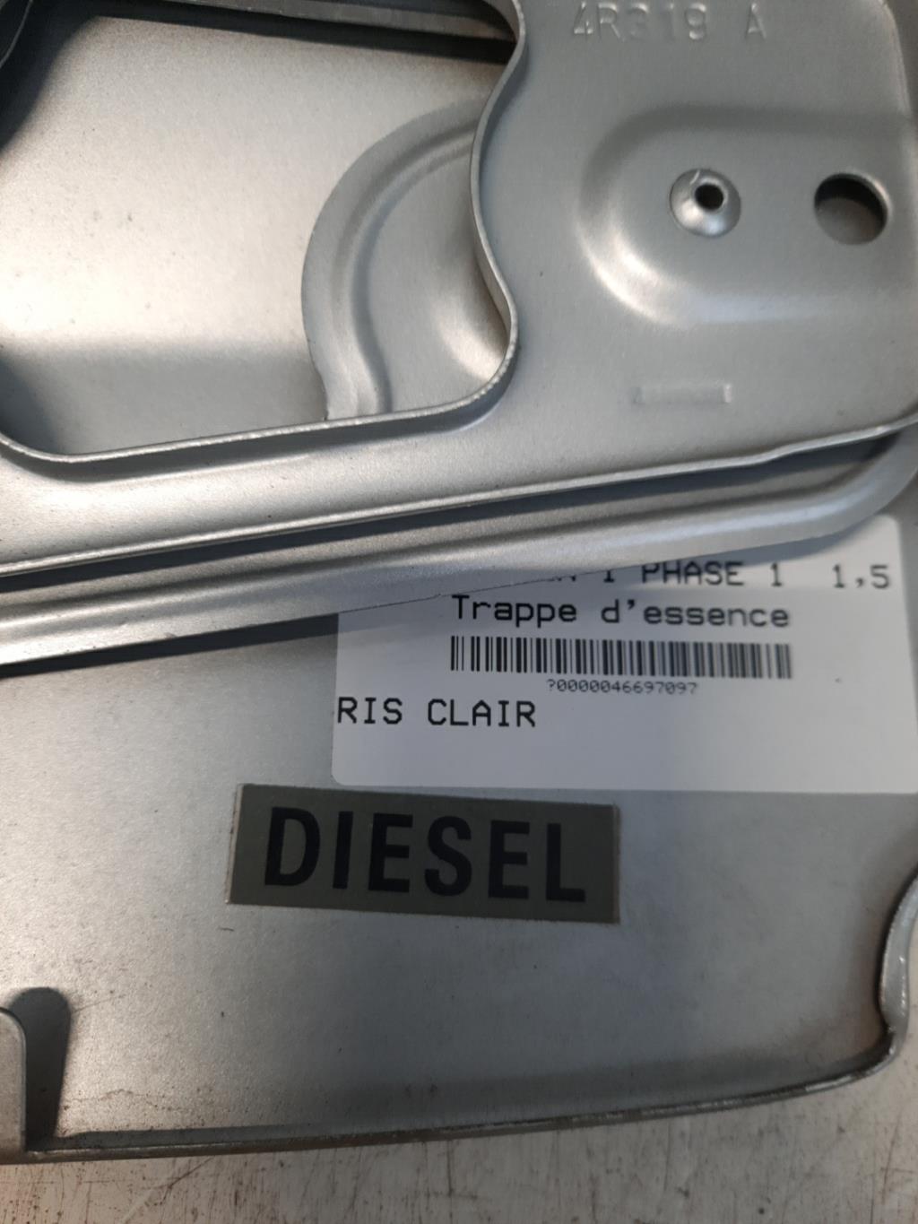 Trappe d'essence DACIA DUSTER 1 PHASE 1 Diesel - 1