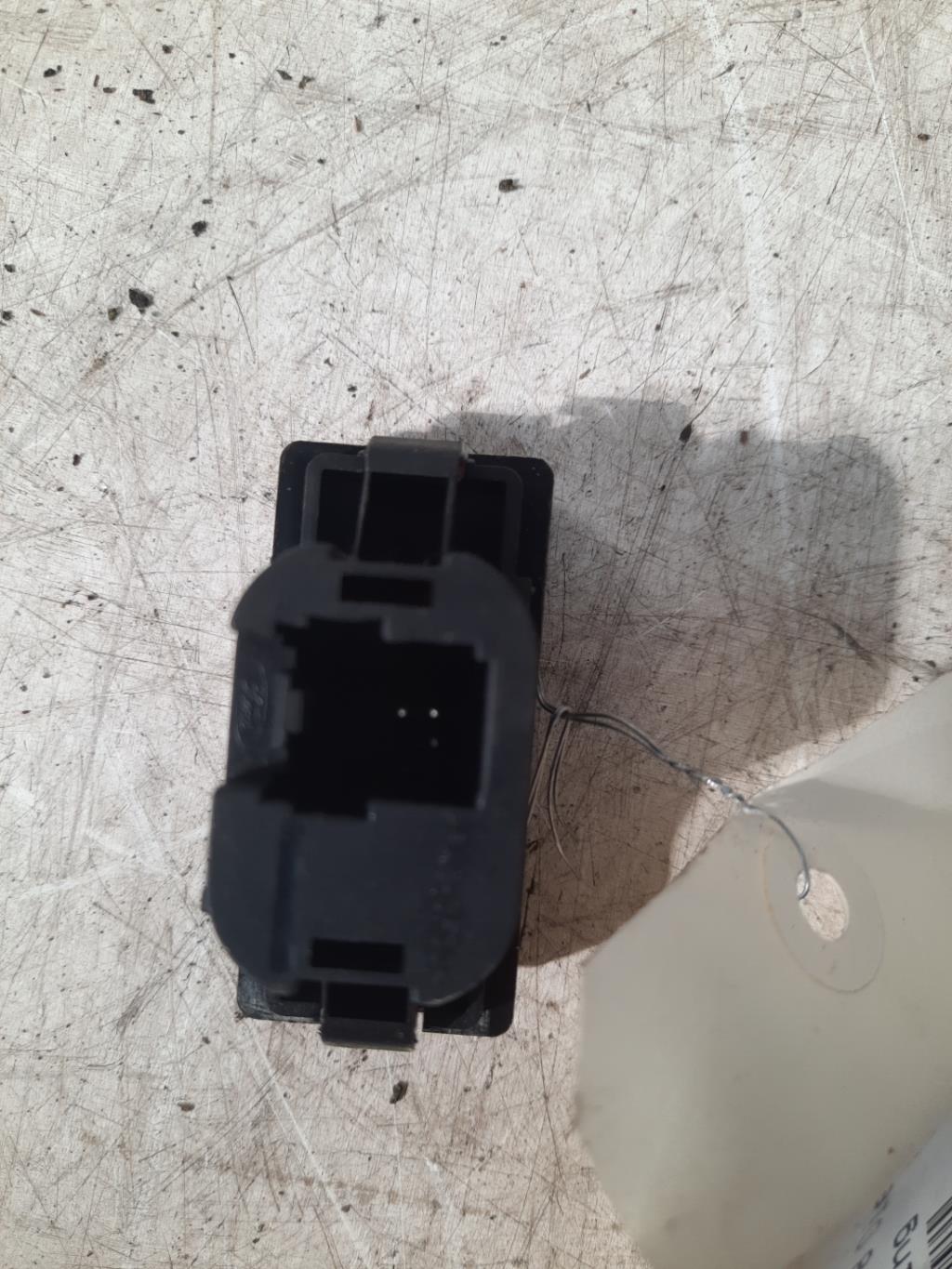 Bouton de warning FORD C-MAX 1 PHASE 2 Diesel - 1