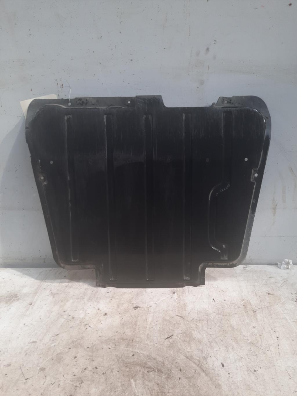 Cache sous moteur VOLVO 850 PHASE 2 BREAK Diesel - 1