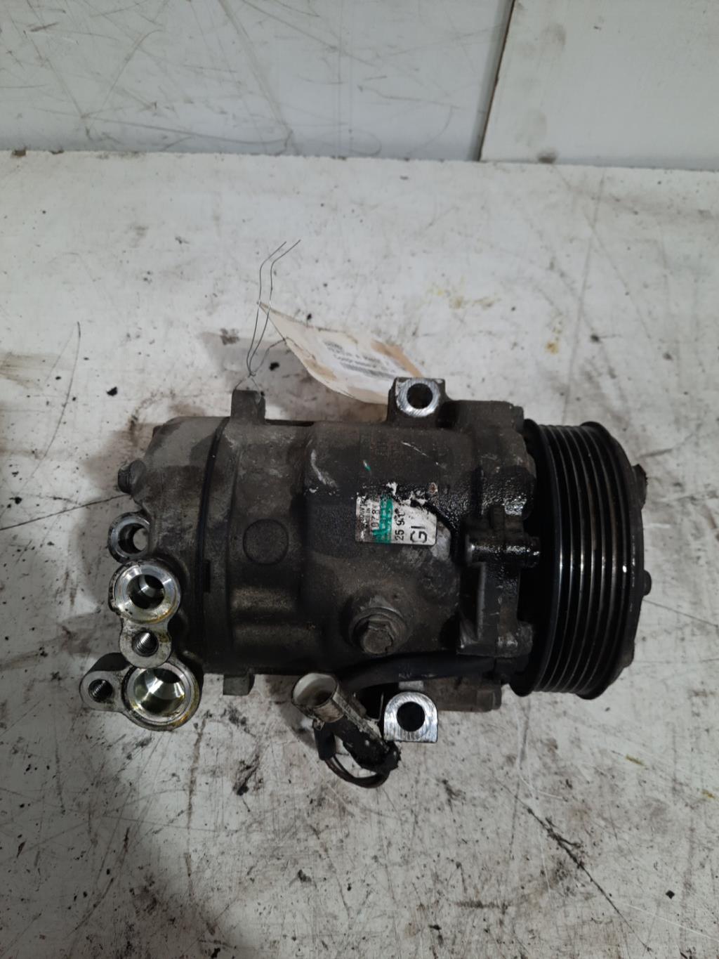Compresseur clim OPEL MERIVA A PHASE 2 Diesel - 1