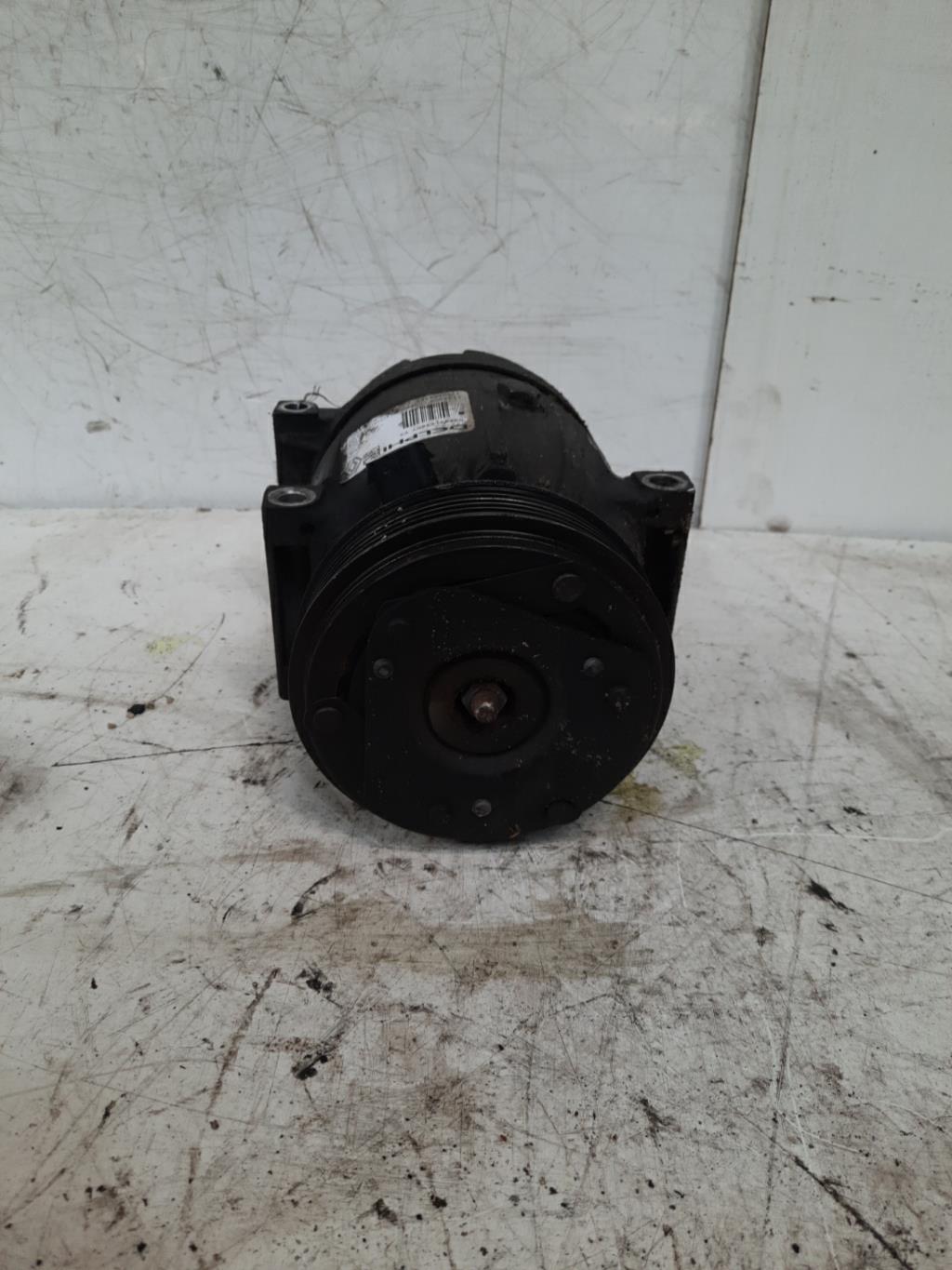 Compresseur clim RENAULT TRAFIC 2 PHASE 1 Diesel - 1