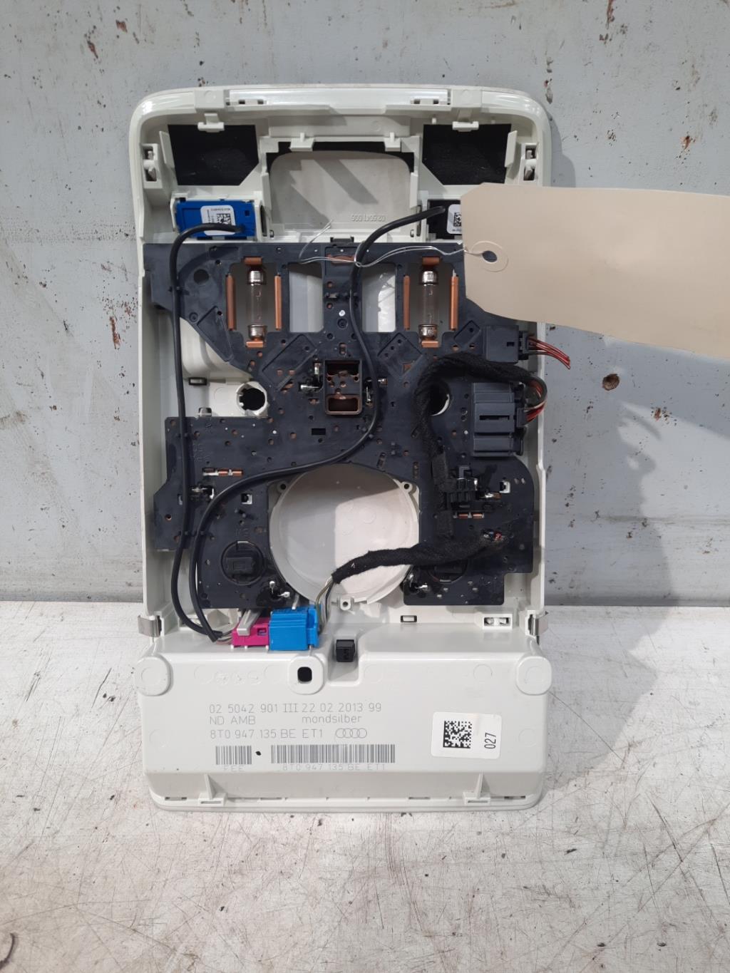 Eclairage de plafonnier AUDI A4 3 PHASE 2 Diesel - 1