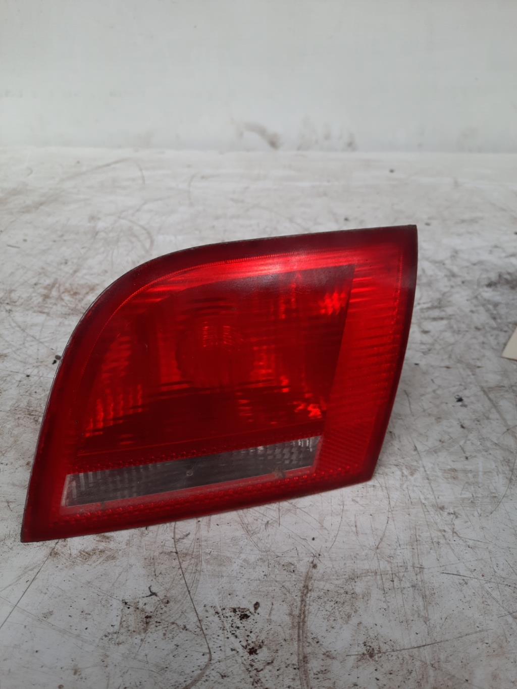 Feu arriere secondaire droit (feux) AUDI A3 2 SPORTBACK PHASE 1 Diesel - 1