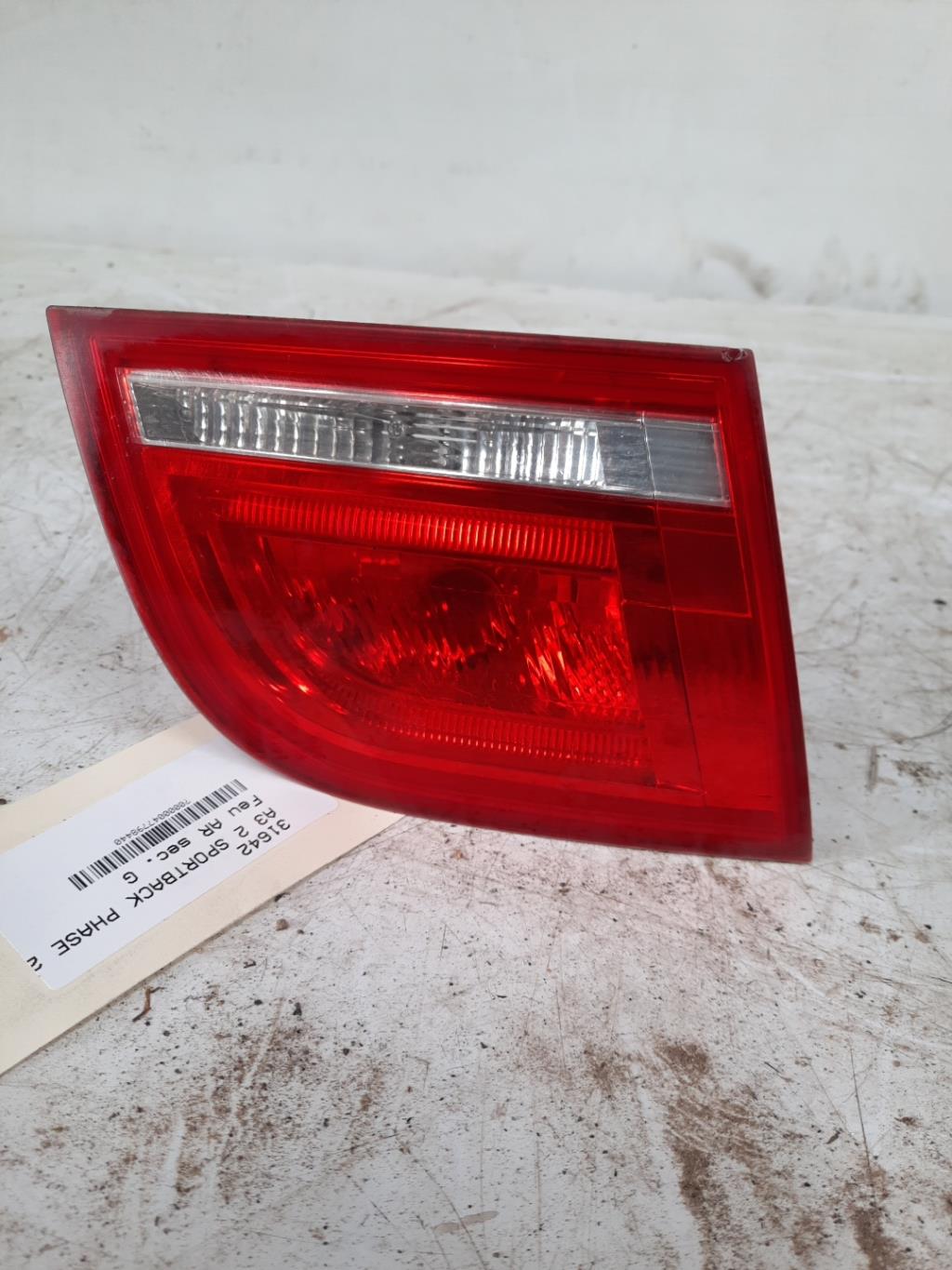 Feu arriere secondaire gauche (feux) AUDI A3 2 SPORTBACK PHASE 2 Diesel - 1