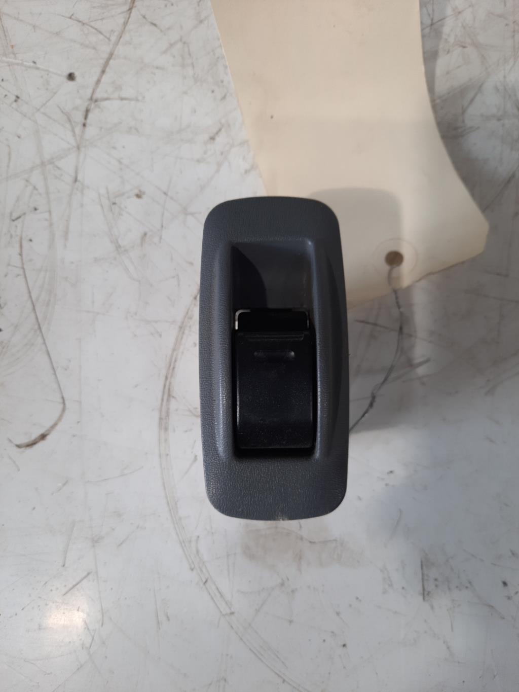 Interruttore lavacristalli posteriore sinistro TOYOTA RAV4 2 PHASE 1 Diésel - 1