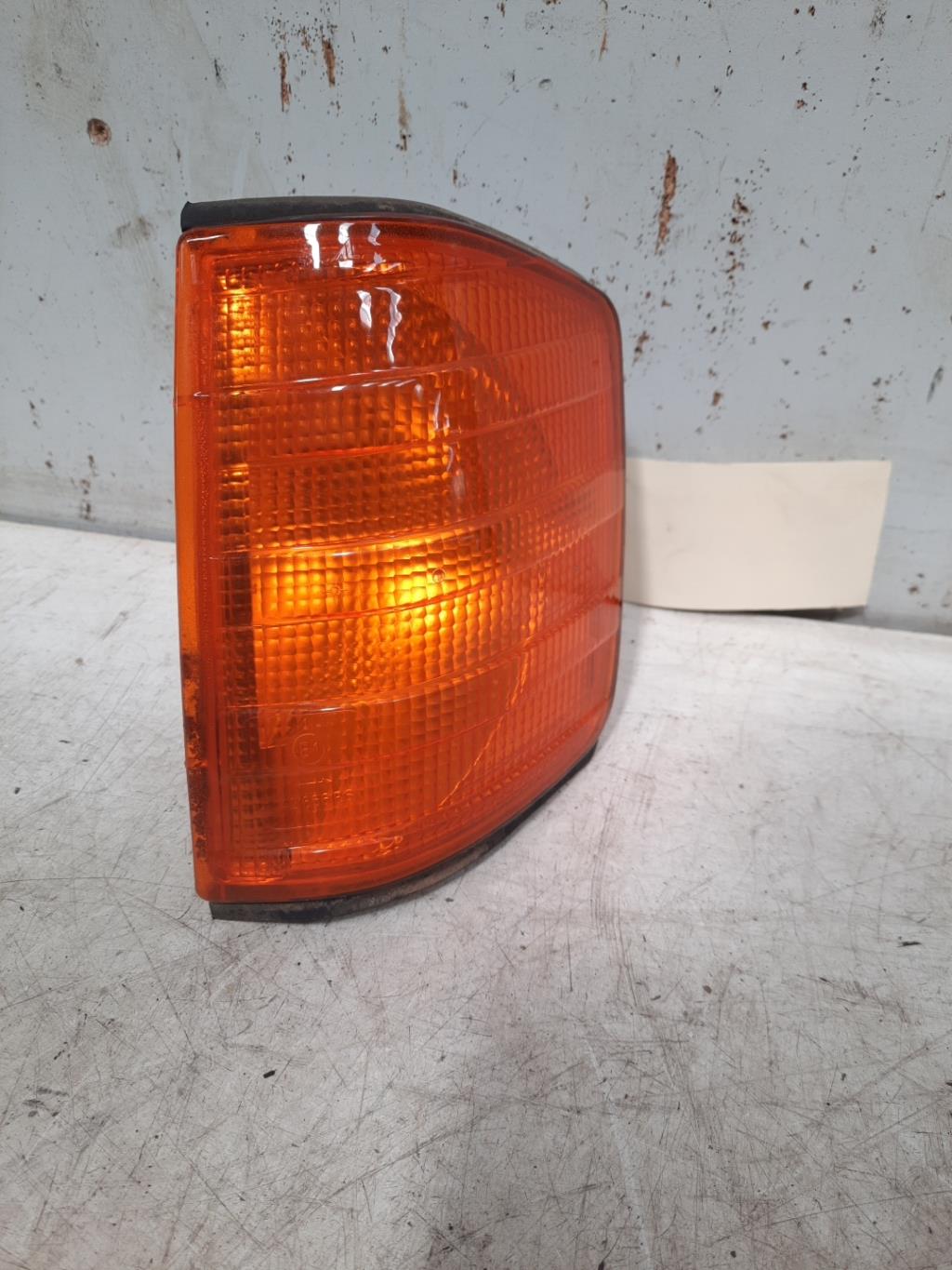 Gruppo ottico anteriore secondario sinistro (luci)(freccia) MERCEDES 190 W201 PHASE 2 Gasolina - 1