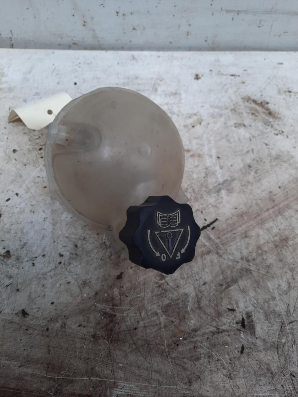 Vase d'expansion CITROEN C4 1 PHASE 1 Essence - 1