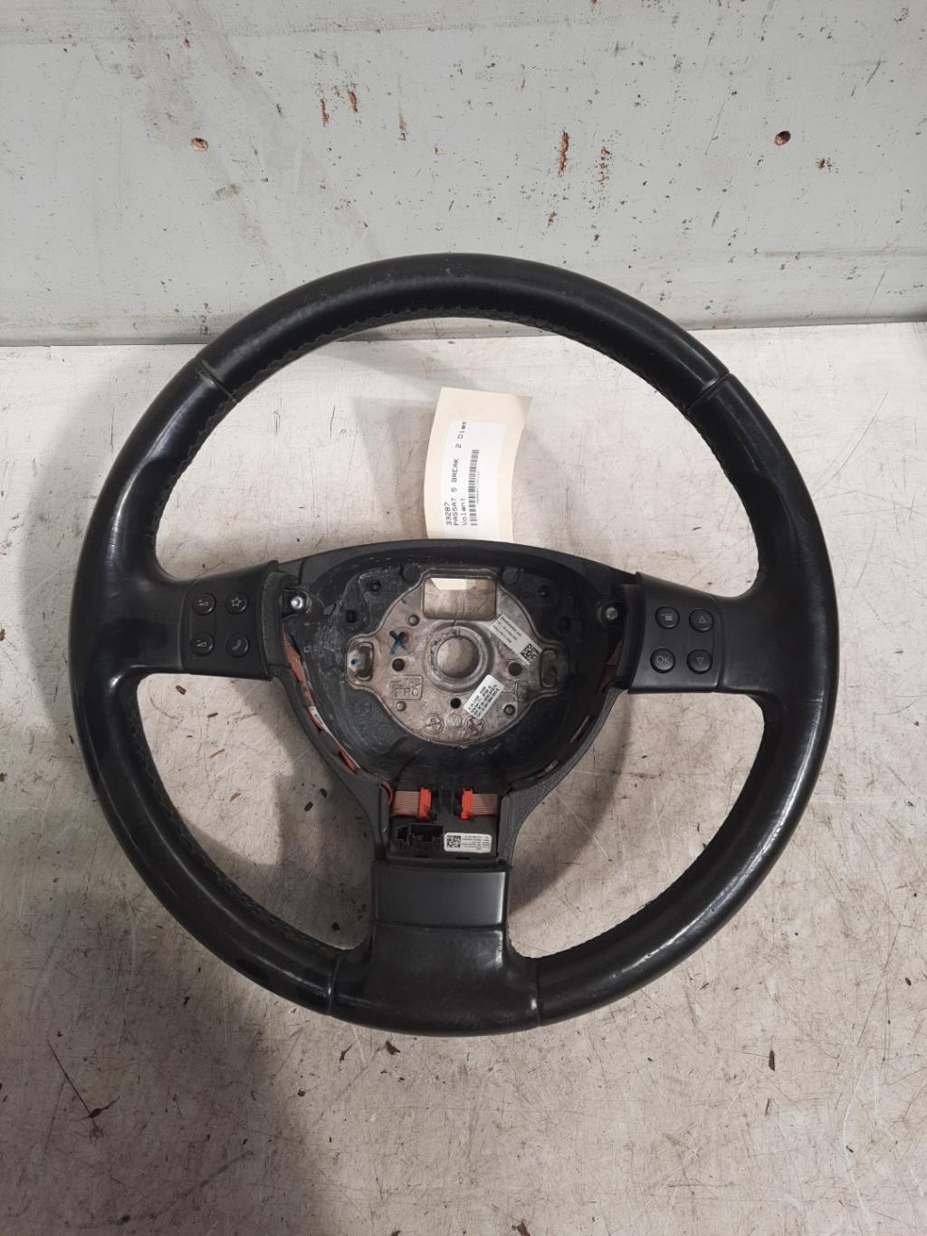 Volant VOLKSWAGEN PASSAT 5 BREAK Diesel - 1