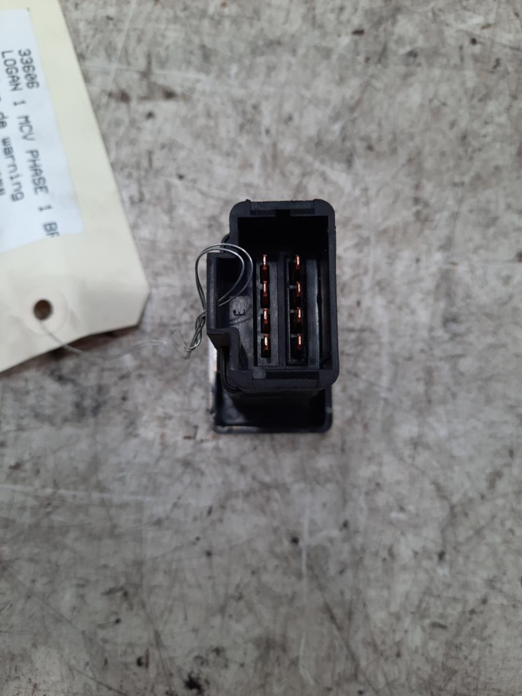 Bouton de warning DACIA LOGAN MCV 1 PHASE 1 BREAK Diesel - 1