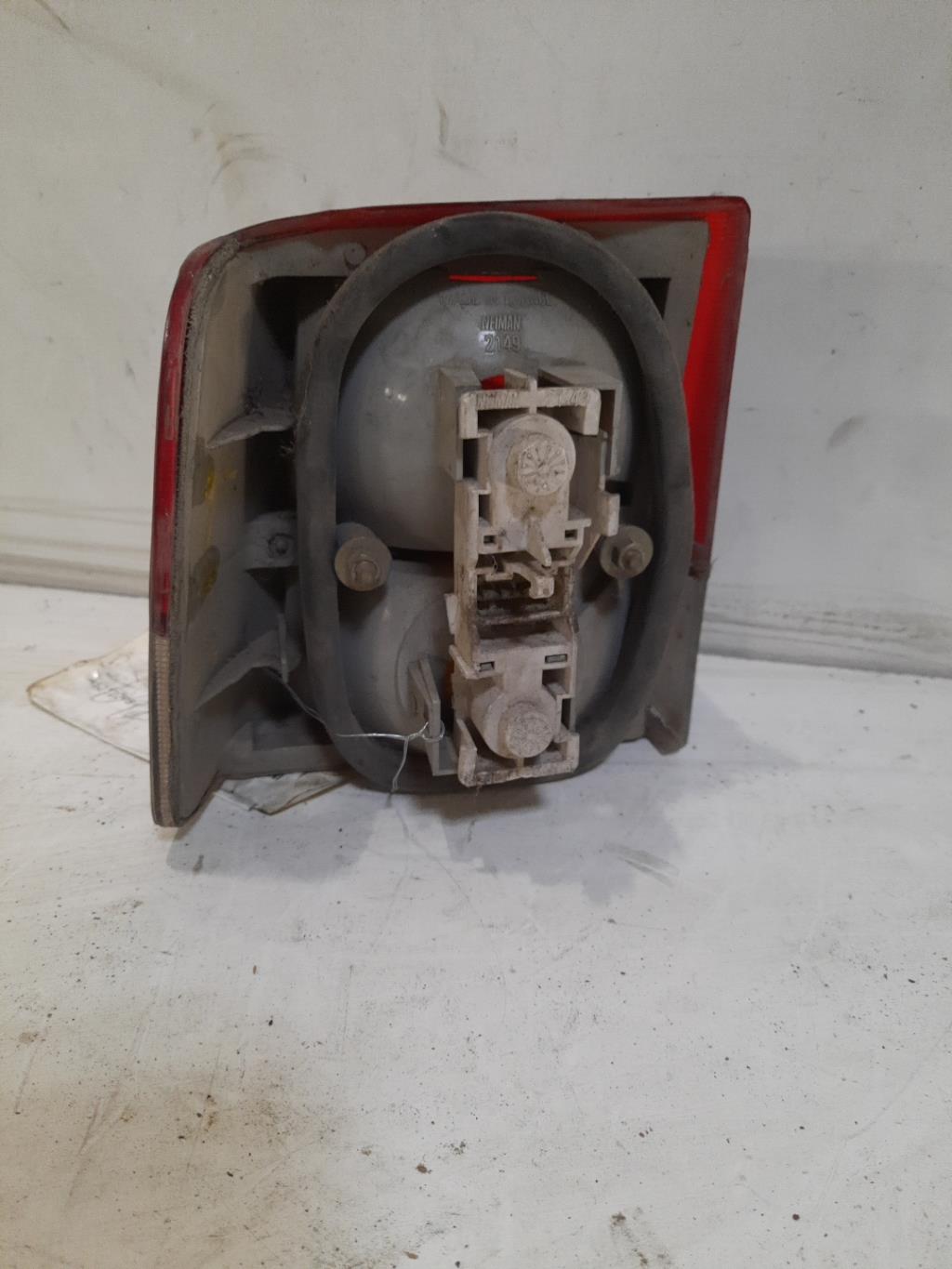 Fanale posteriore principale destro (luci) PEUGEOT 405 PHASE 1 BREAK Diésel - 1